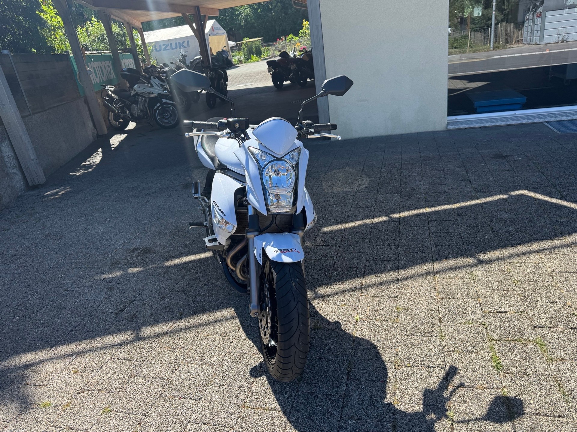 KAWASAKI ER-6 n-image-1