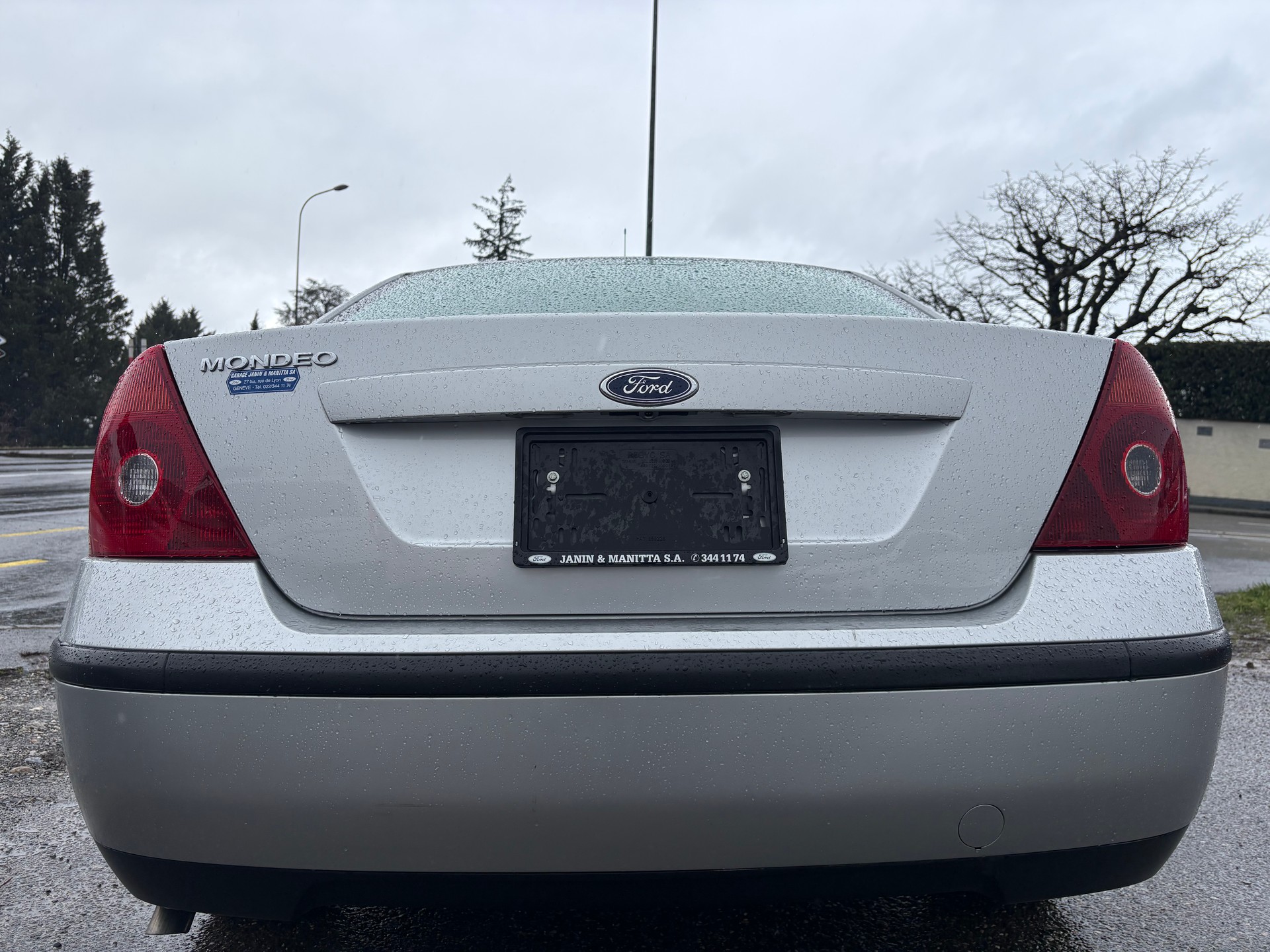 FORD Mondeo 2.0i-image-4