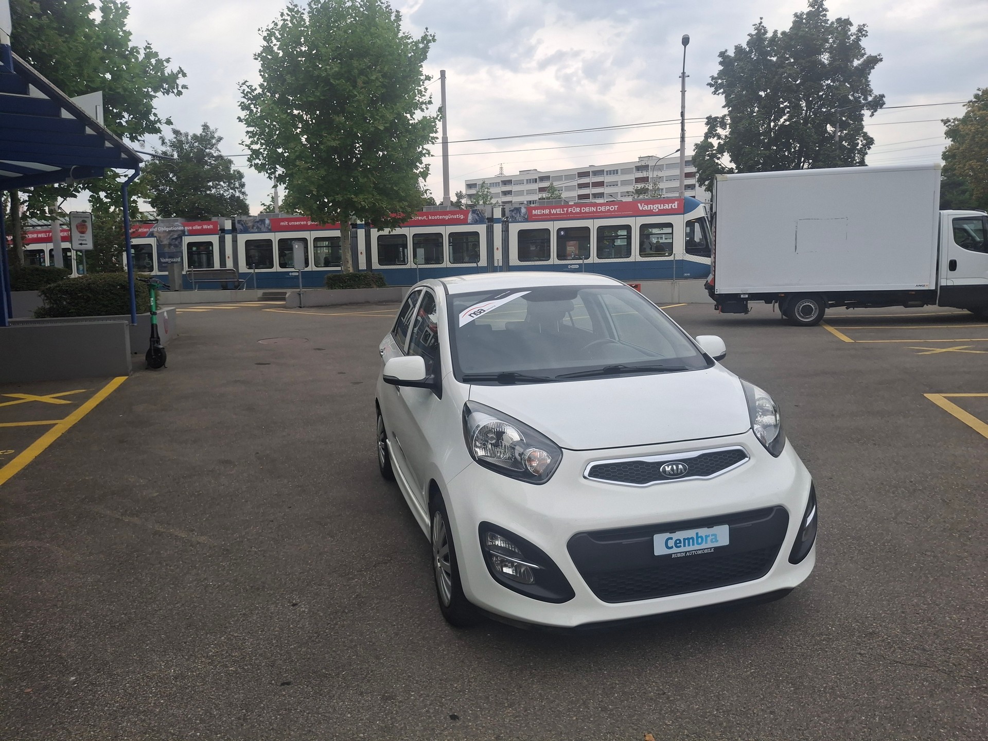 KIA Picanto 1.2 CVVT Style Automatic-image-2