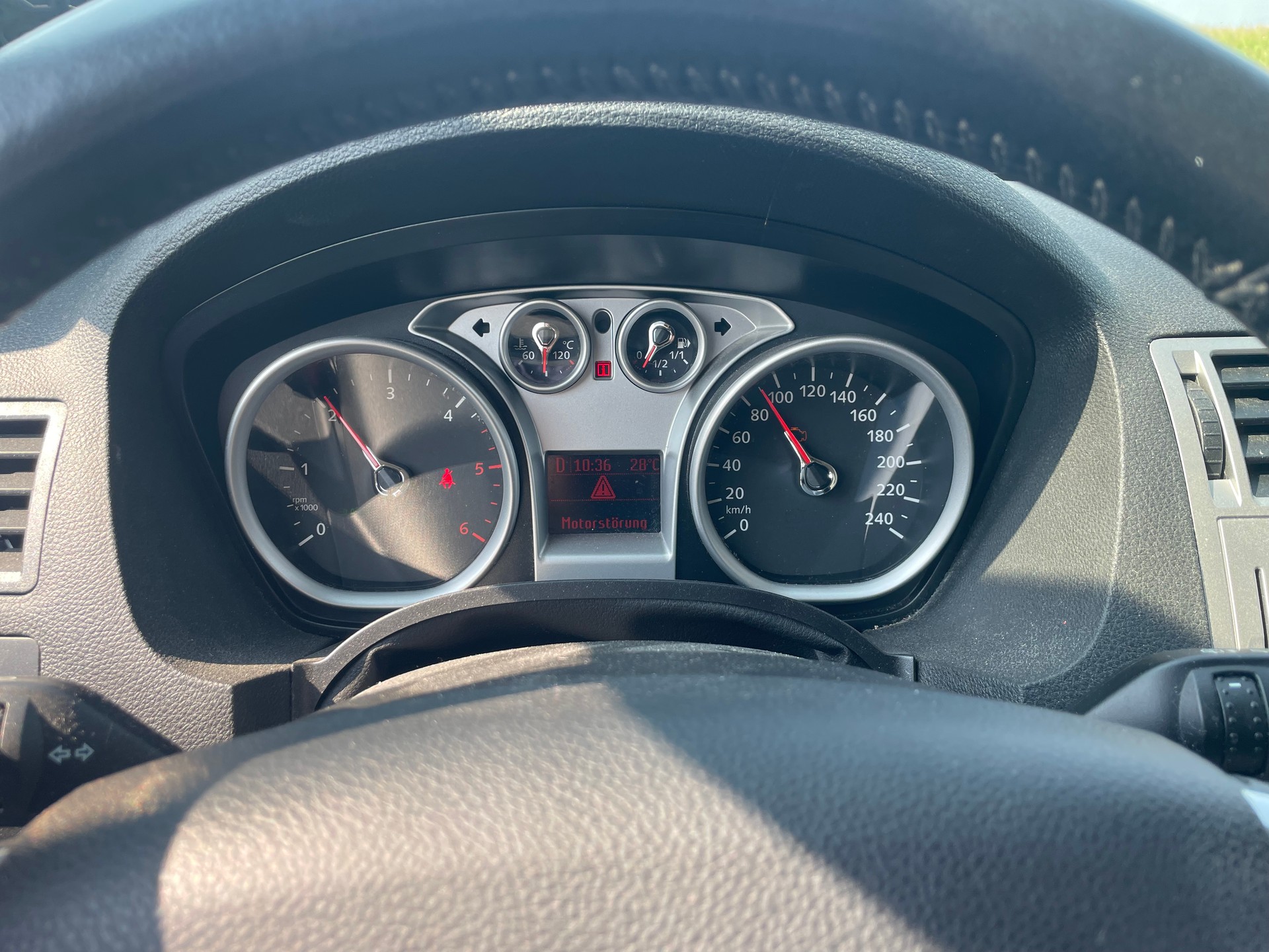 FORD Kuga 2.0 TDCi Carving 4WD PowerShift-image-10