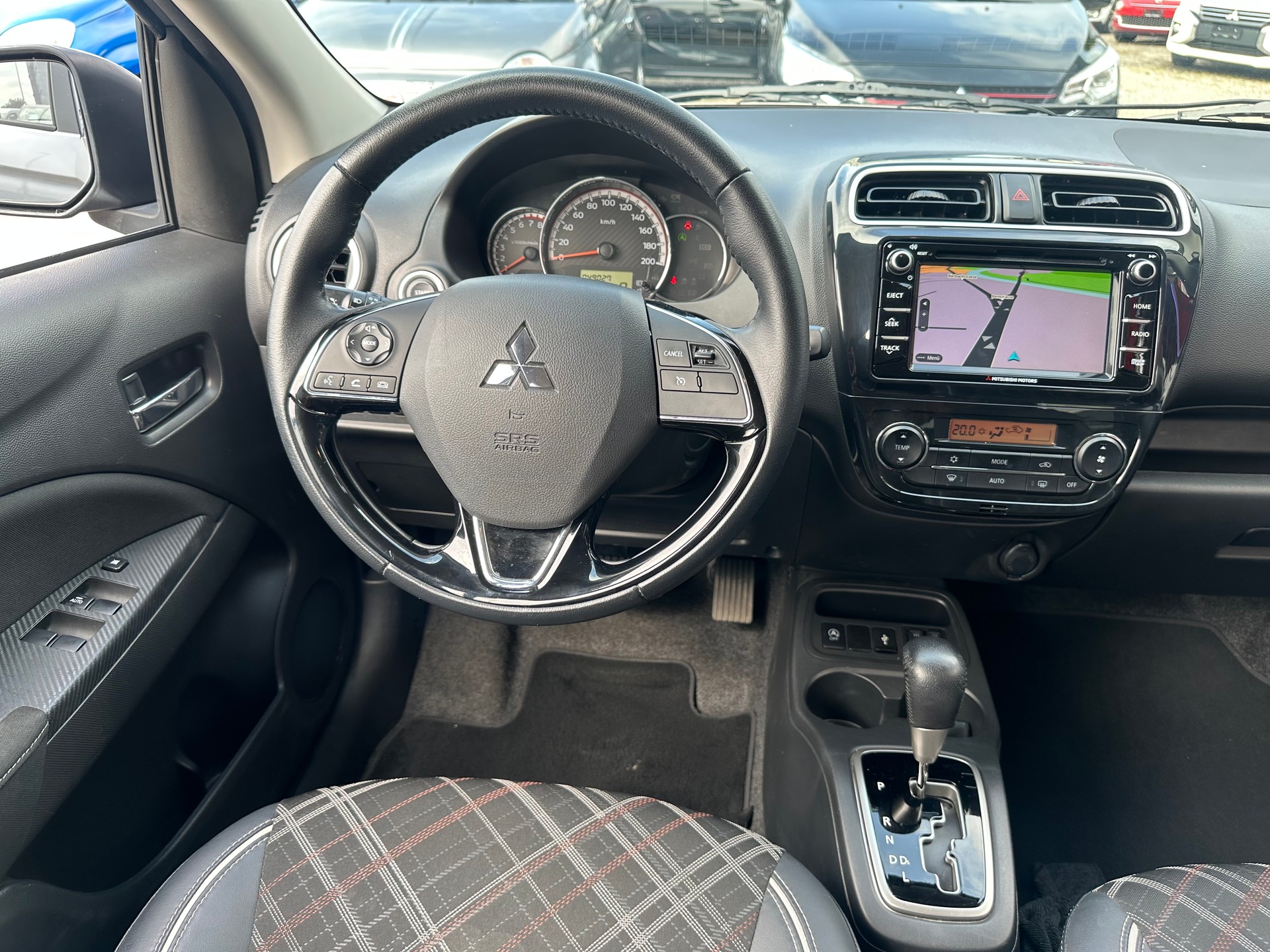 MITSUBISHI Space Star 1.2 Diamond CVT-image-9
