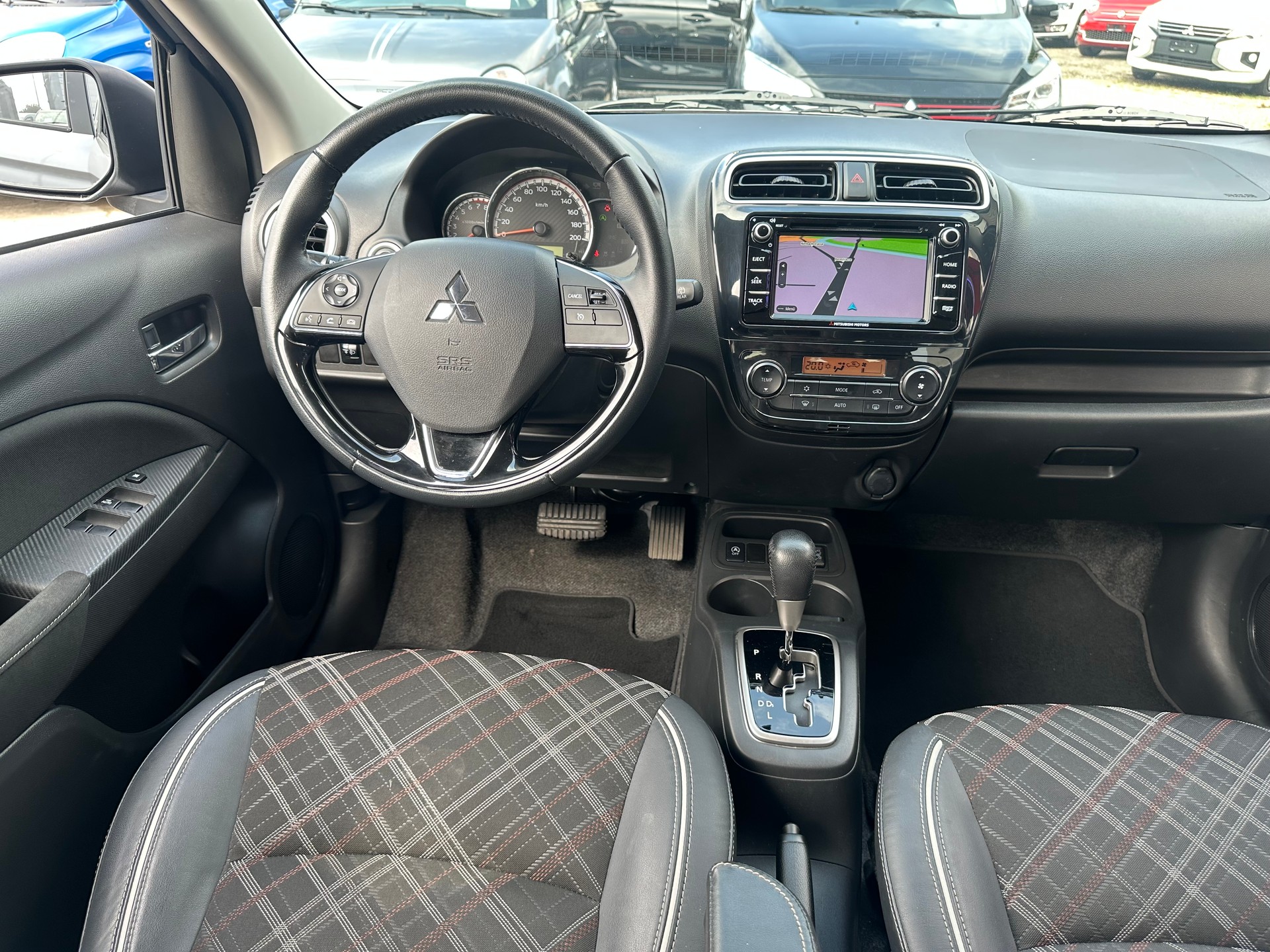 MITSUBISHI Space Star 1.2 Diamond CVT-image-14
