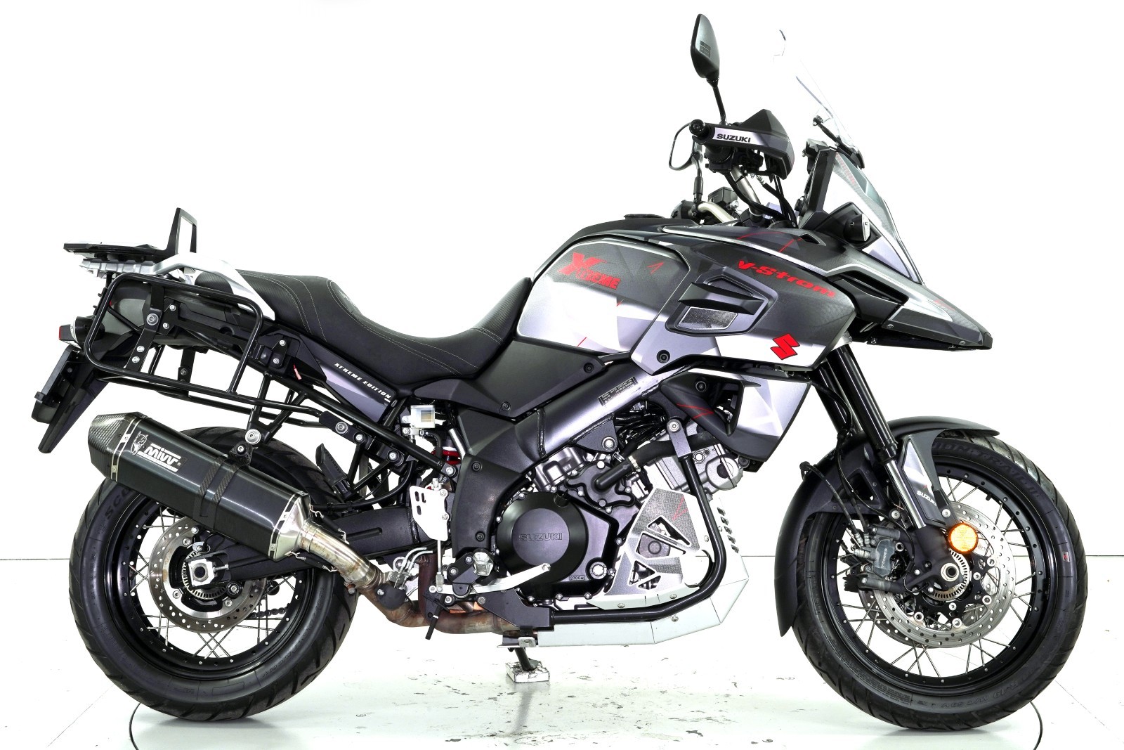 SUZUKI DL 1000 XA-showroom-element-3