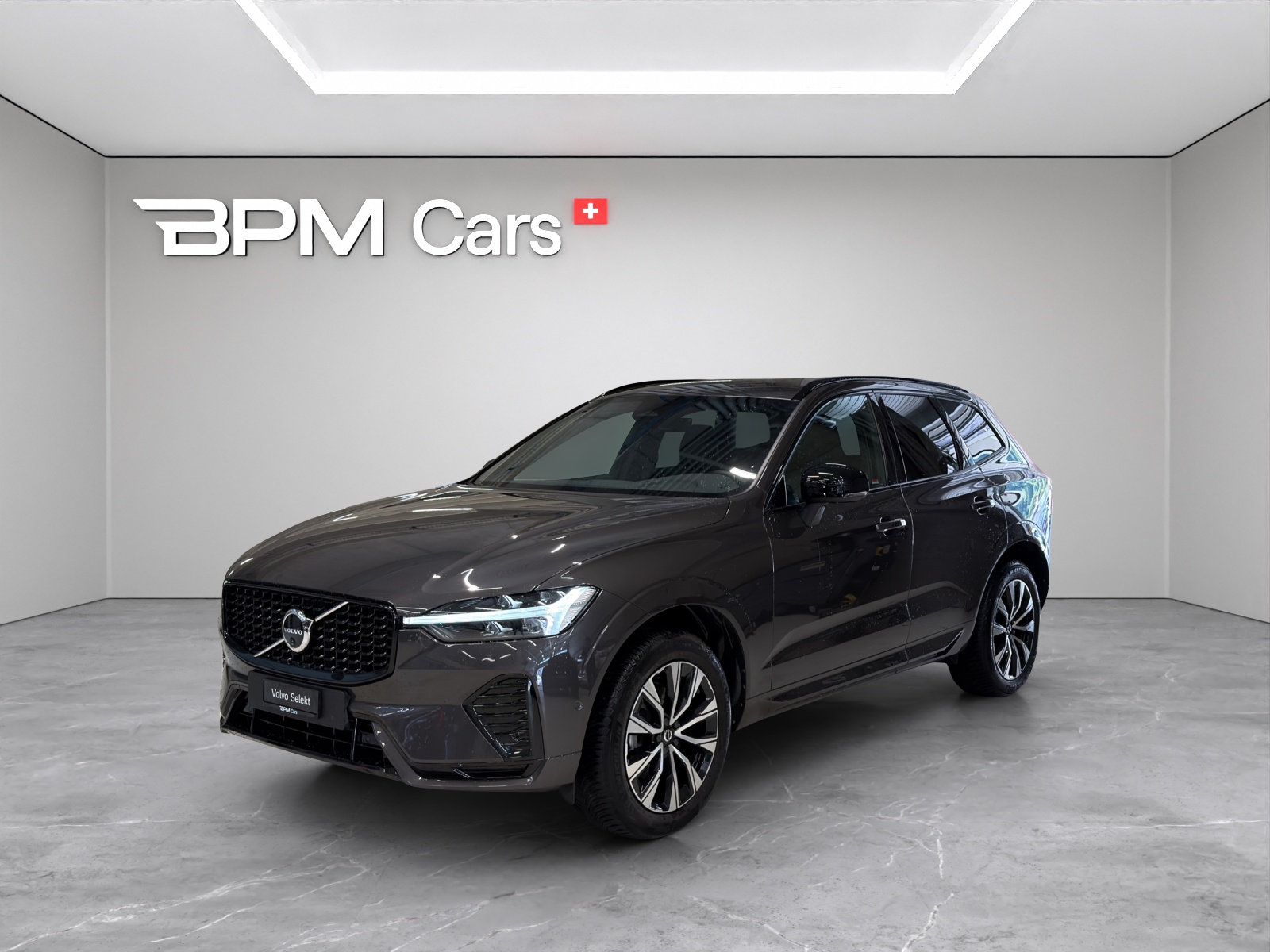 VOLVO XC60 2.0 B5 MH Plus Dark AWD-image-0