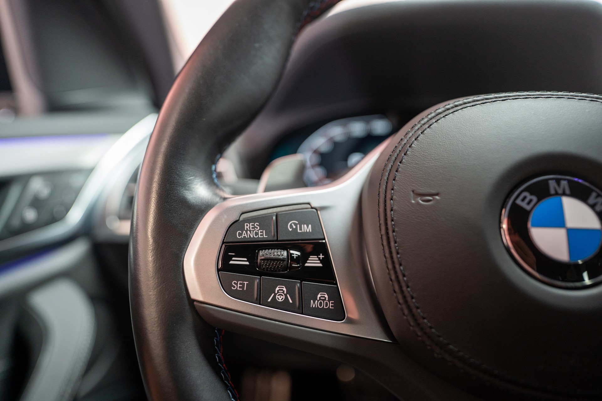 BMW X3 M40i / HeadUp / el.Sitze / 360°Kamera-image-18