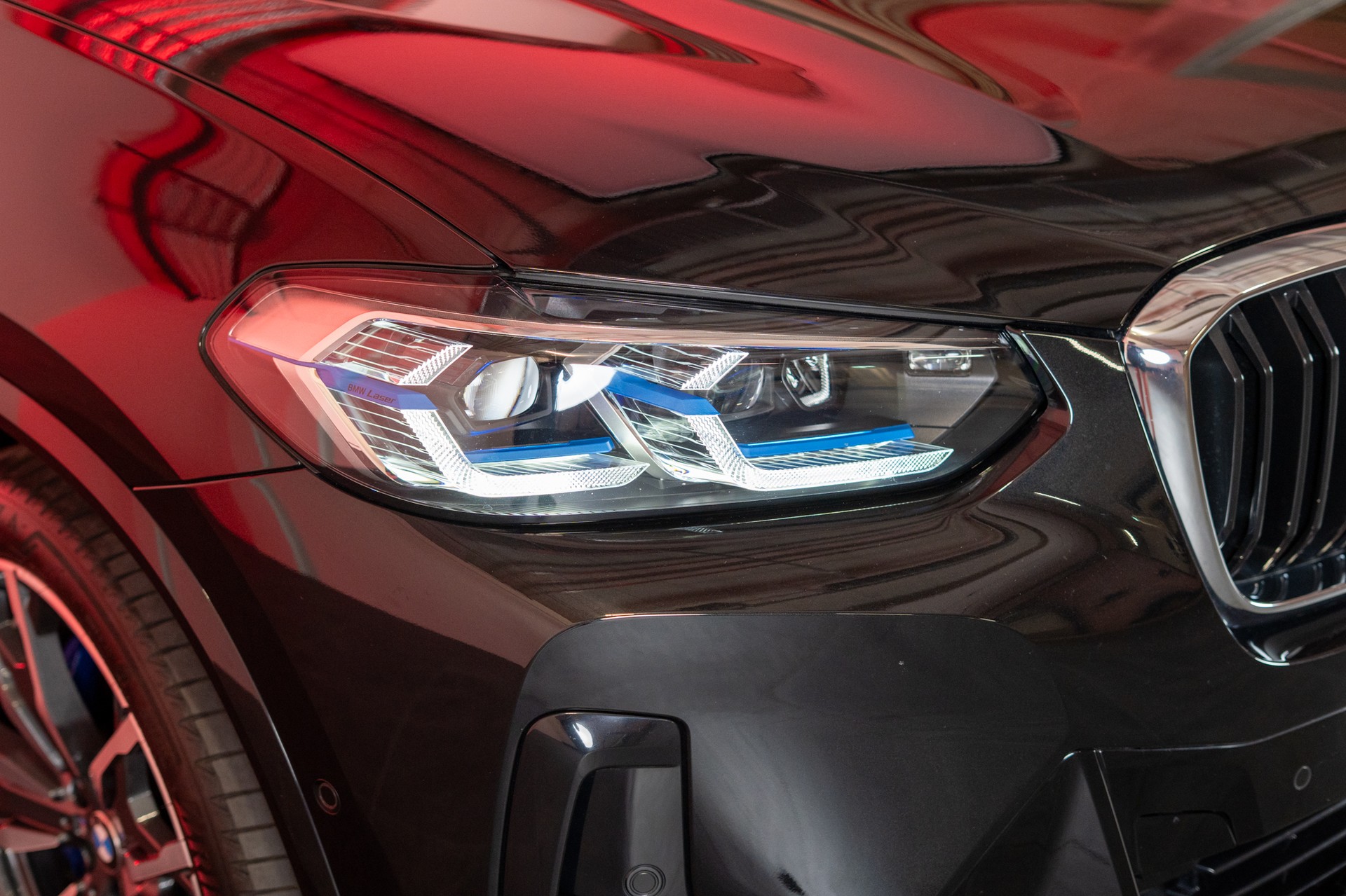 BMW X3 M40i / HeadUp / el.Sitze / 360°Kamera-image-24