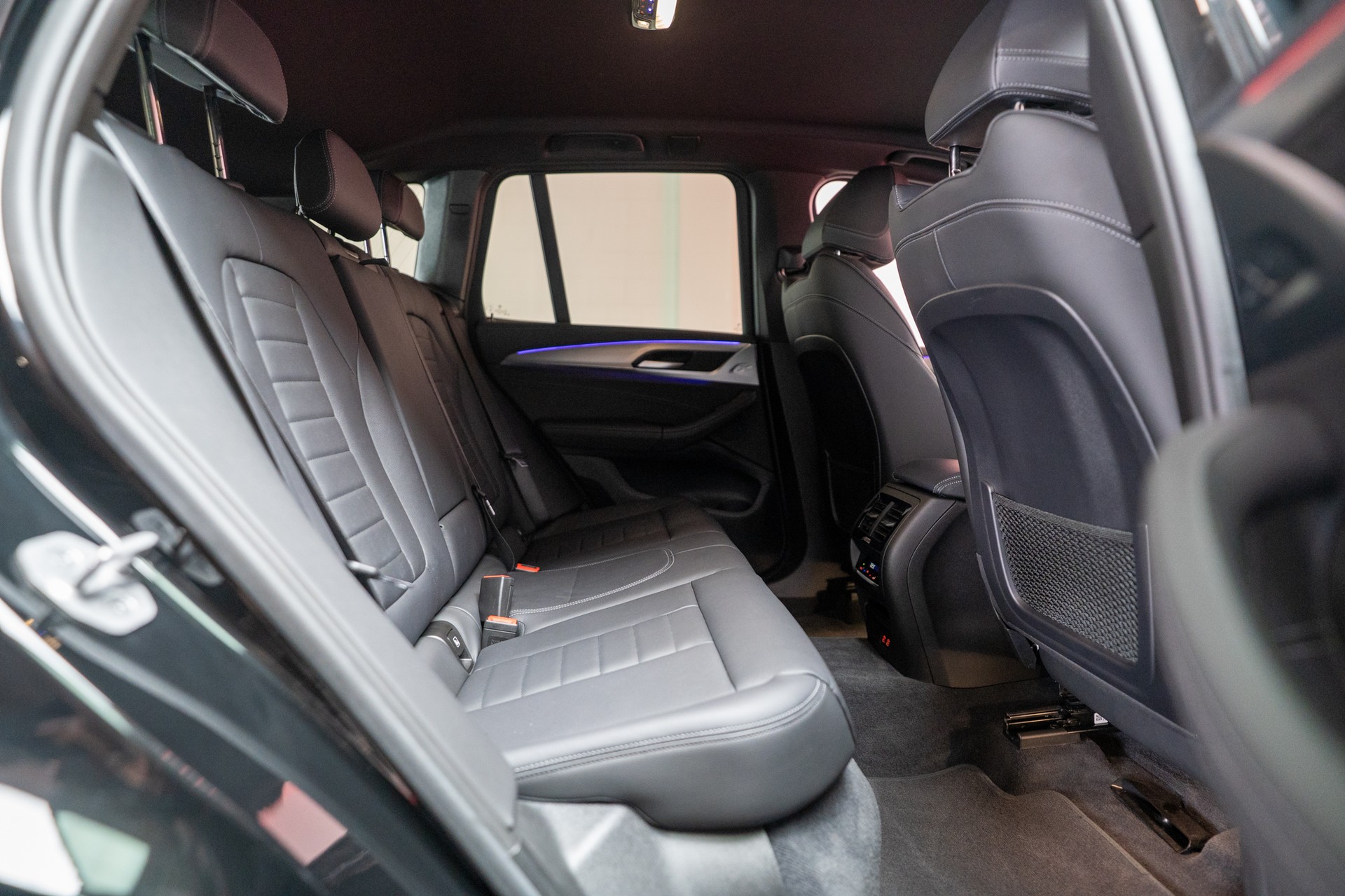 BMW X3 M40i / HeadUp / el.Sitze / 360°Kamera-image-13