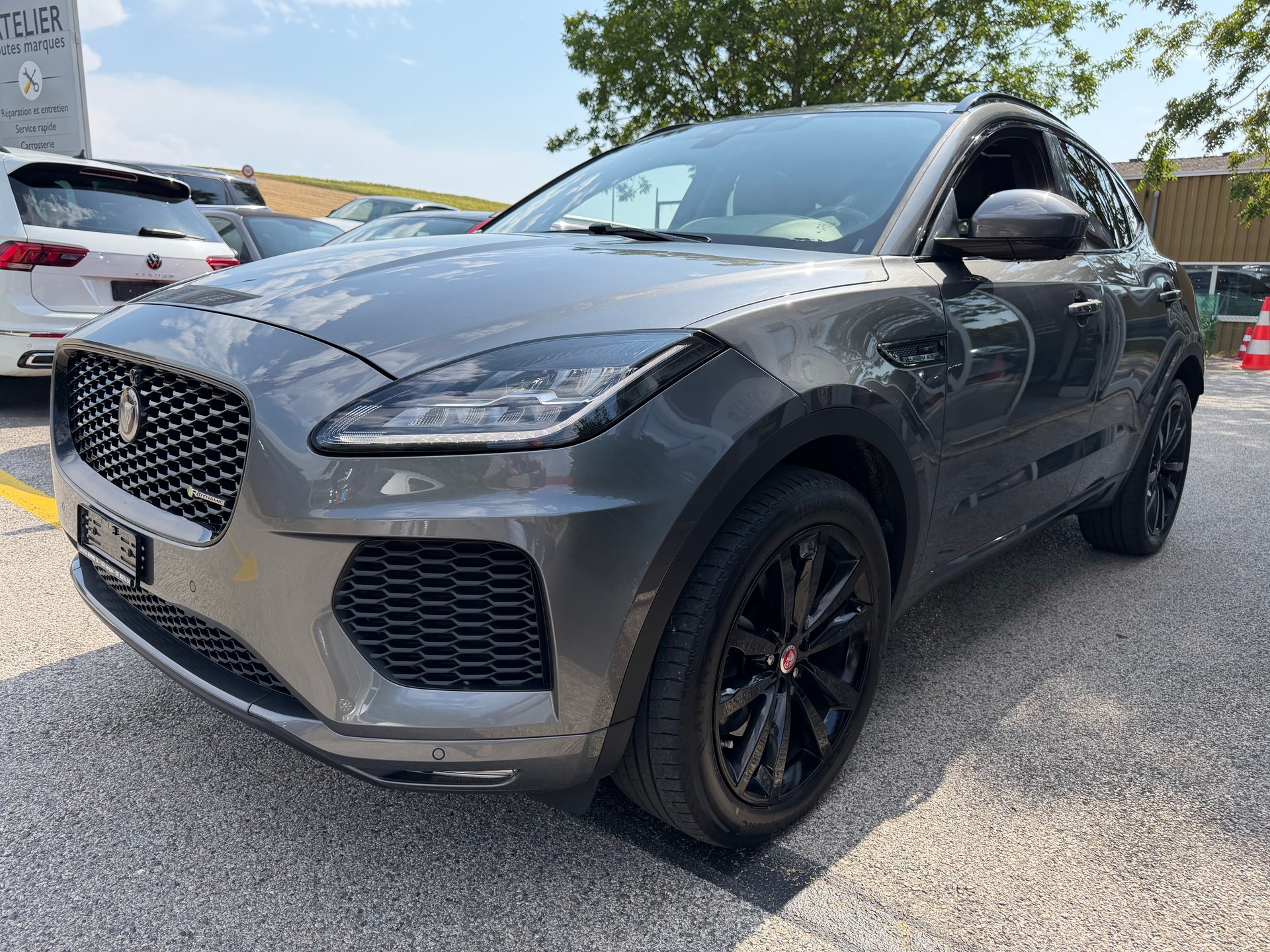 JAGUAR E-Pace 2.0 P250 R-Dynamic S AWD Automatik-image-3
