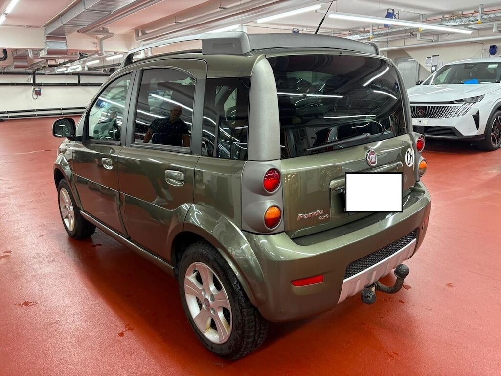FIAT Panda 1.3 16V JTD Climbing 4x4-image-5