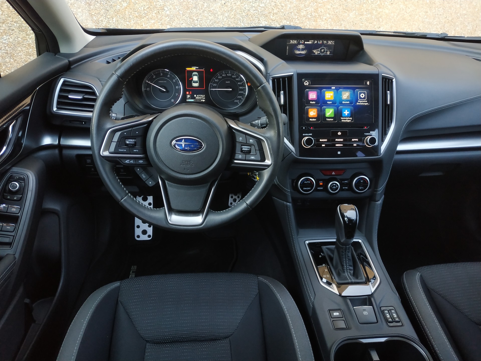 SUBARU Impreza 2.0 Luxury AWD Lineartronic-image-10