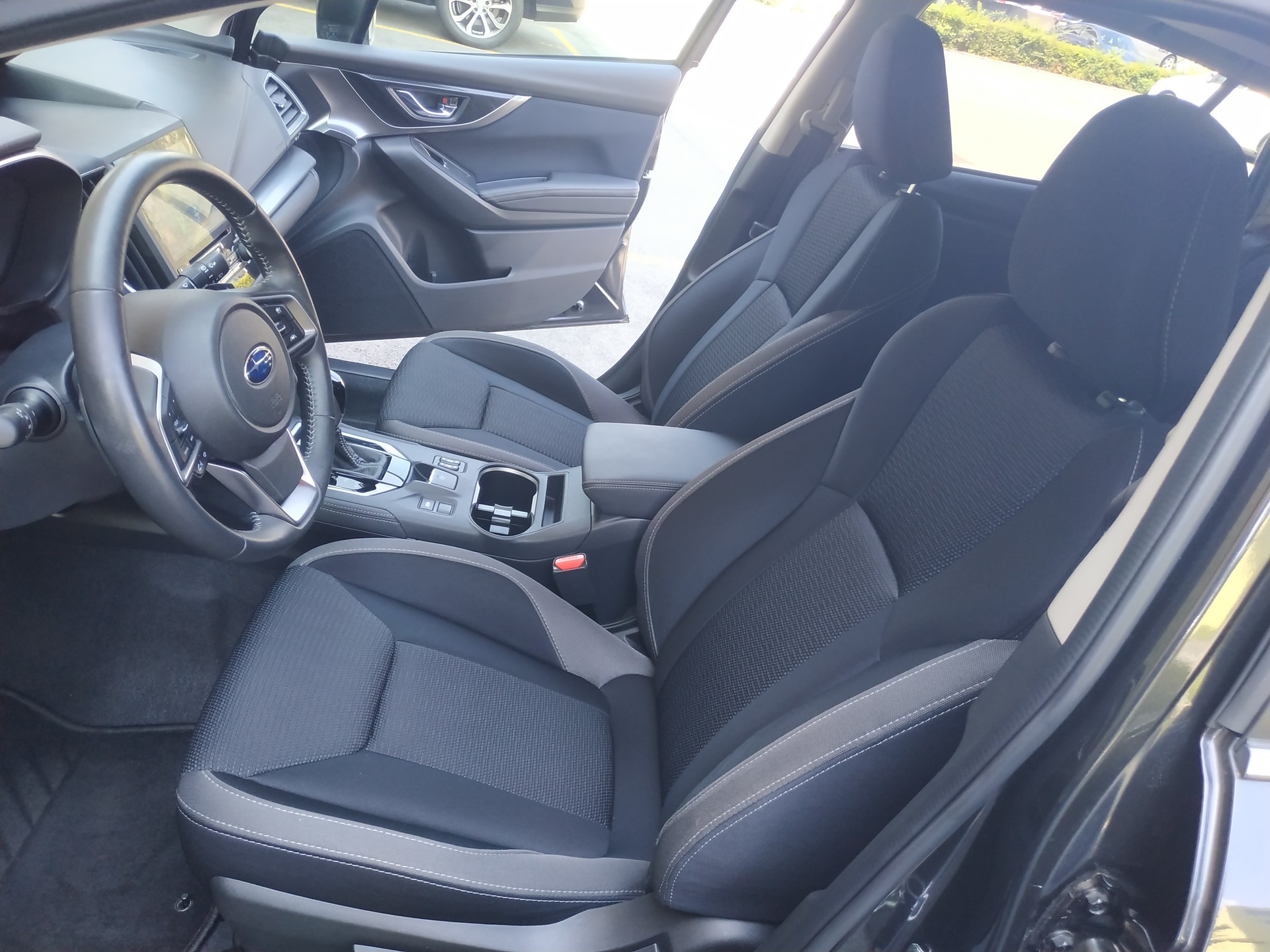 SUBARU Impreza 2.0 Luxury AWD Lineartronic-image-11