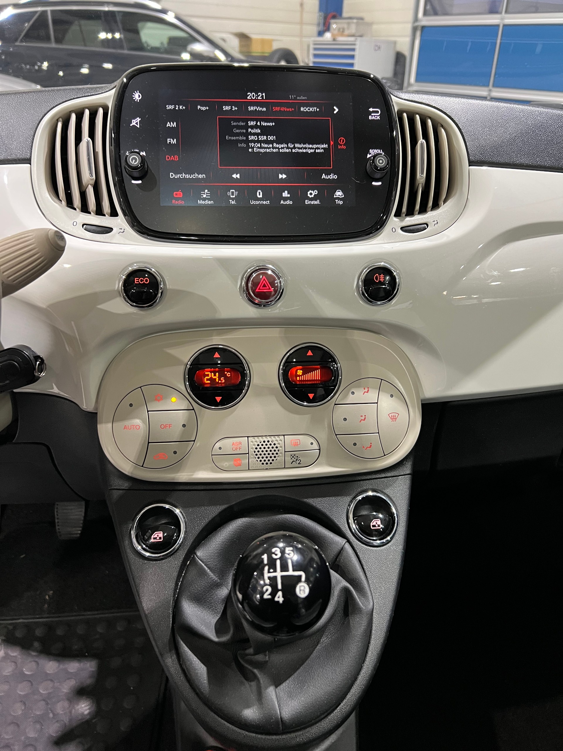 FIAT 500 0.9 Twinair Lounge**Pano,Tempomat,CH Auslieferung,Ab MFK**-image-14