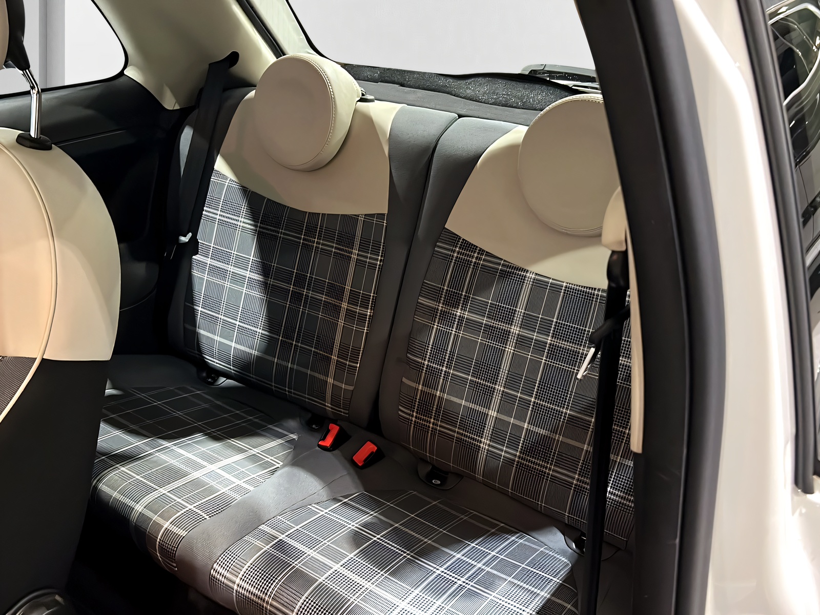 FIAT 500 0.9 Twinair Lounge**Pano,Tempomat,CH Auslieferung,Ab MFK**-image-8