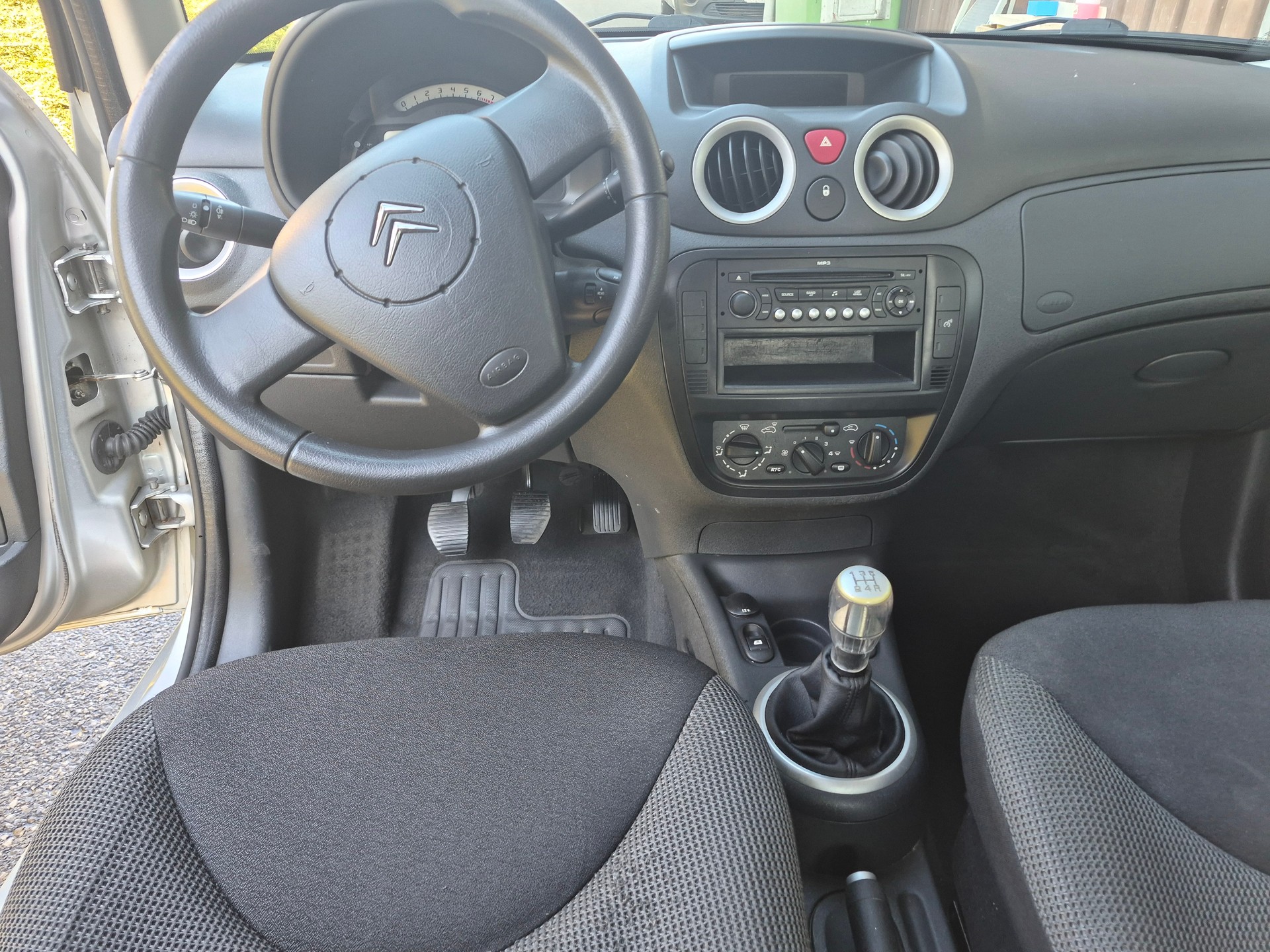 CITROEN C3 1.4i Furio-image-7
