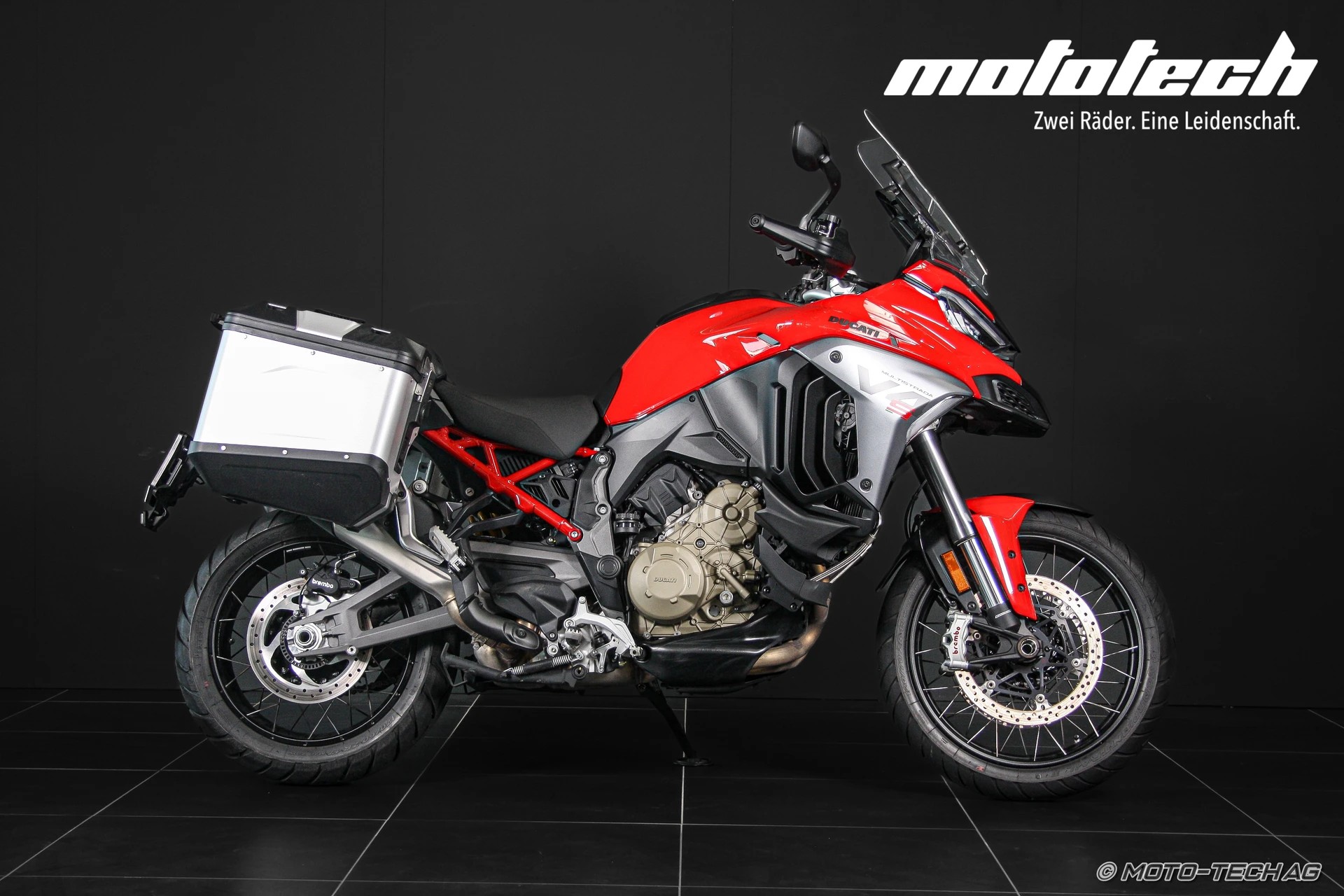 DUCATI Multistrada V4 S Adventure Travel + Radar MY25-showroom-element-1