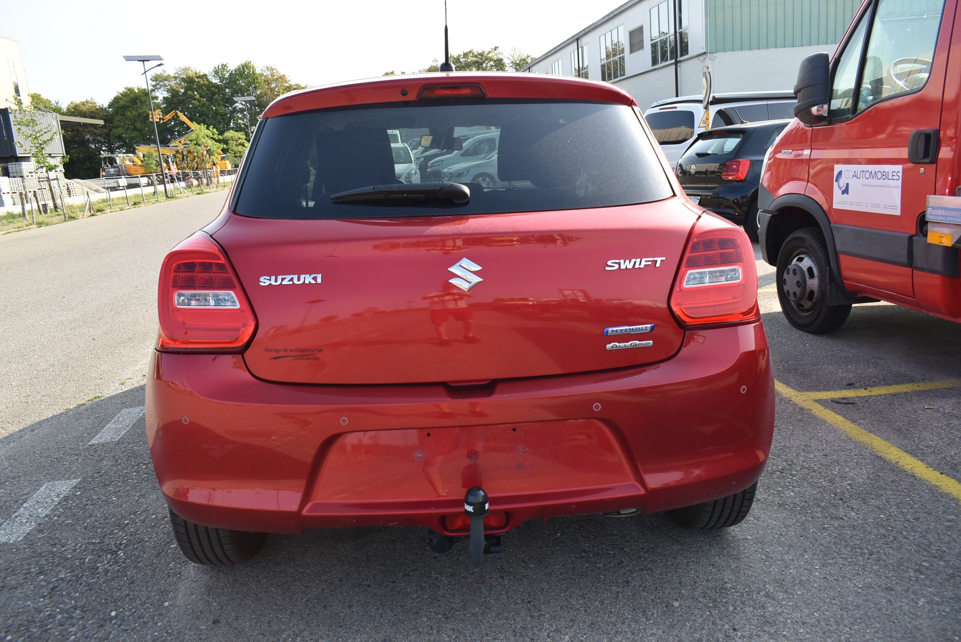 SUZUKI Swift 1.2 Compact + 4x4 Hybrid-image-8