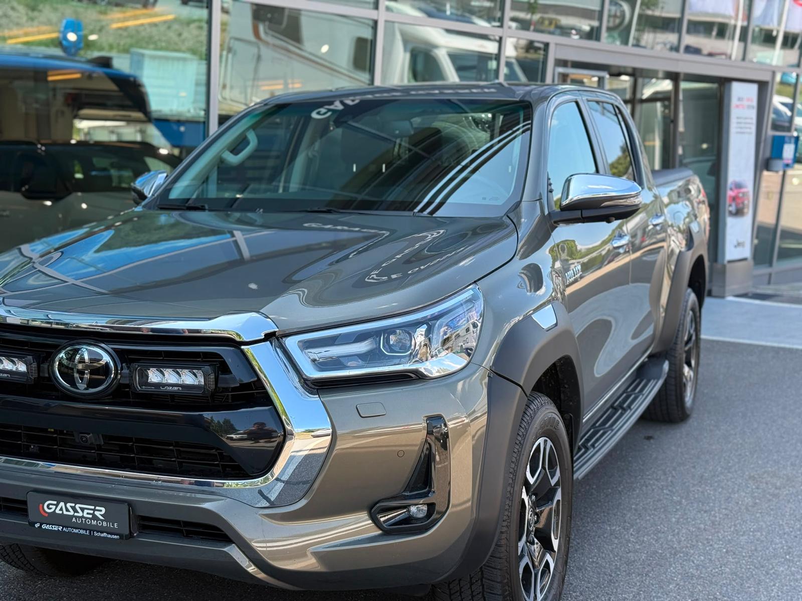 TOYOTA Hilux 2.8D-4D MHEV Executive Double Cab 4x4 A-image-3