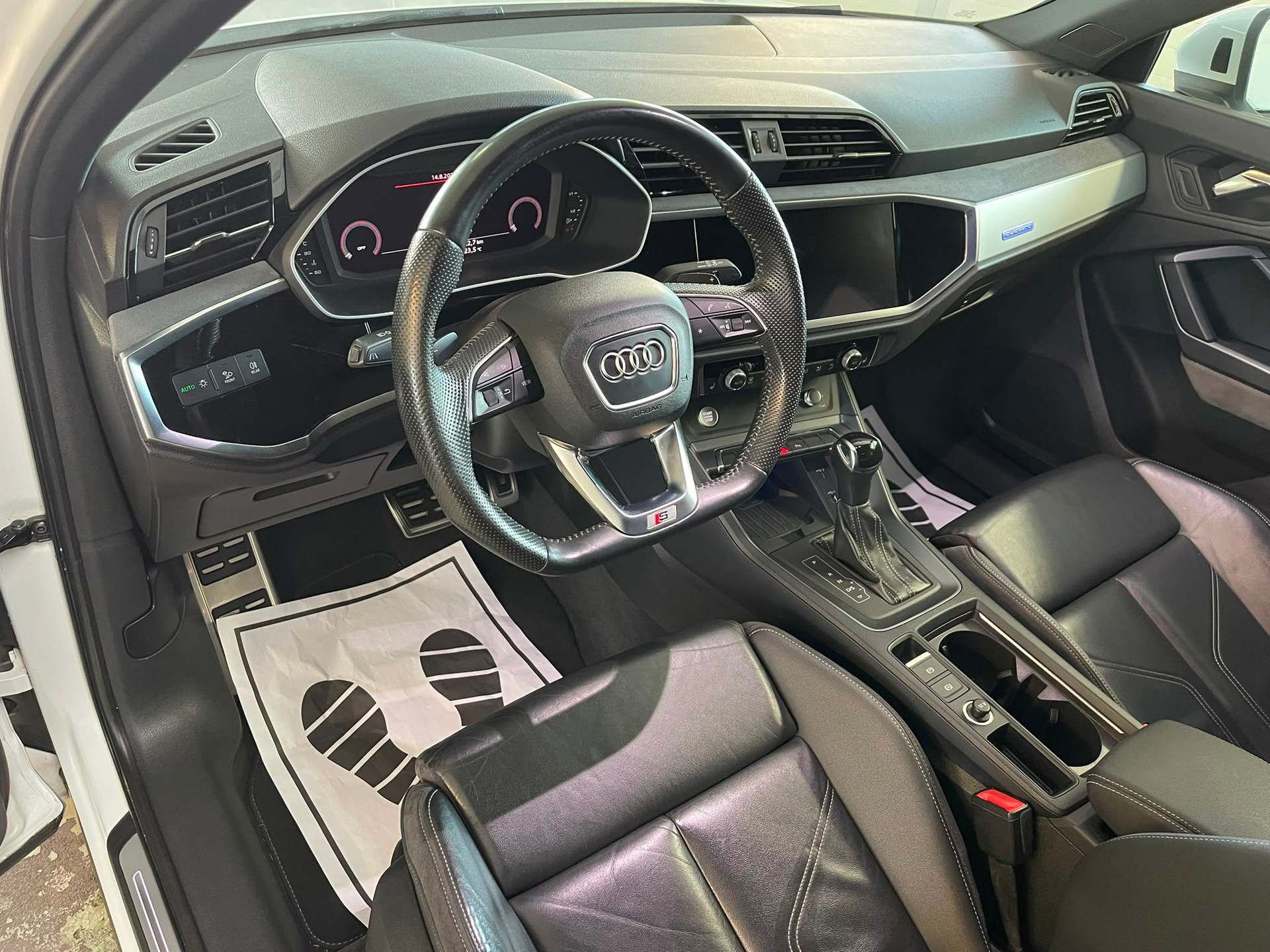 AUDI Q3 40 TFSI S line quattro S-tronic | CH-Auto | Ab MFK 09.2025 | S-Line Paket-image-7