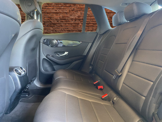 MERCEDES-BENZ GLC 200 d 4Matic-image-12