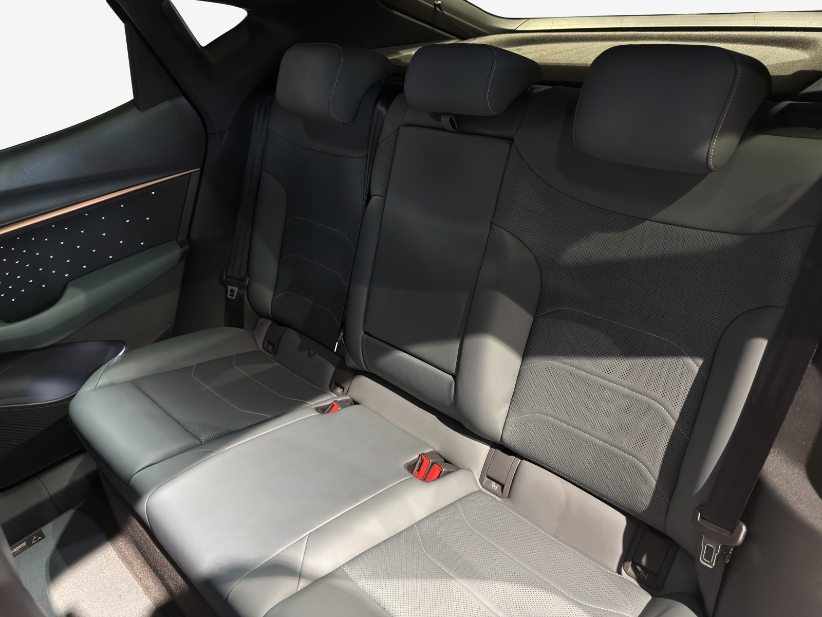 CUPRA Tavascan 77 kWh Edge 4D-image-10