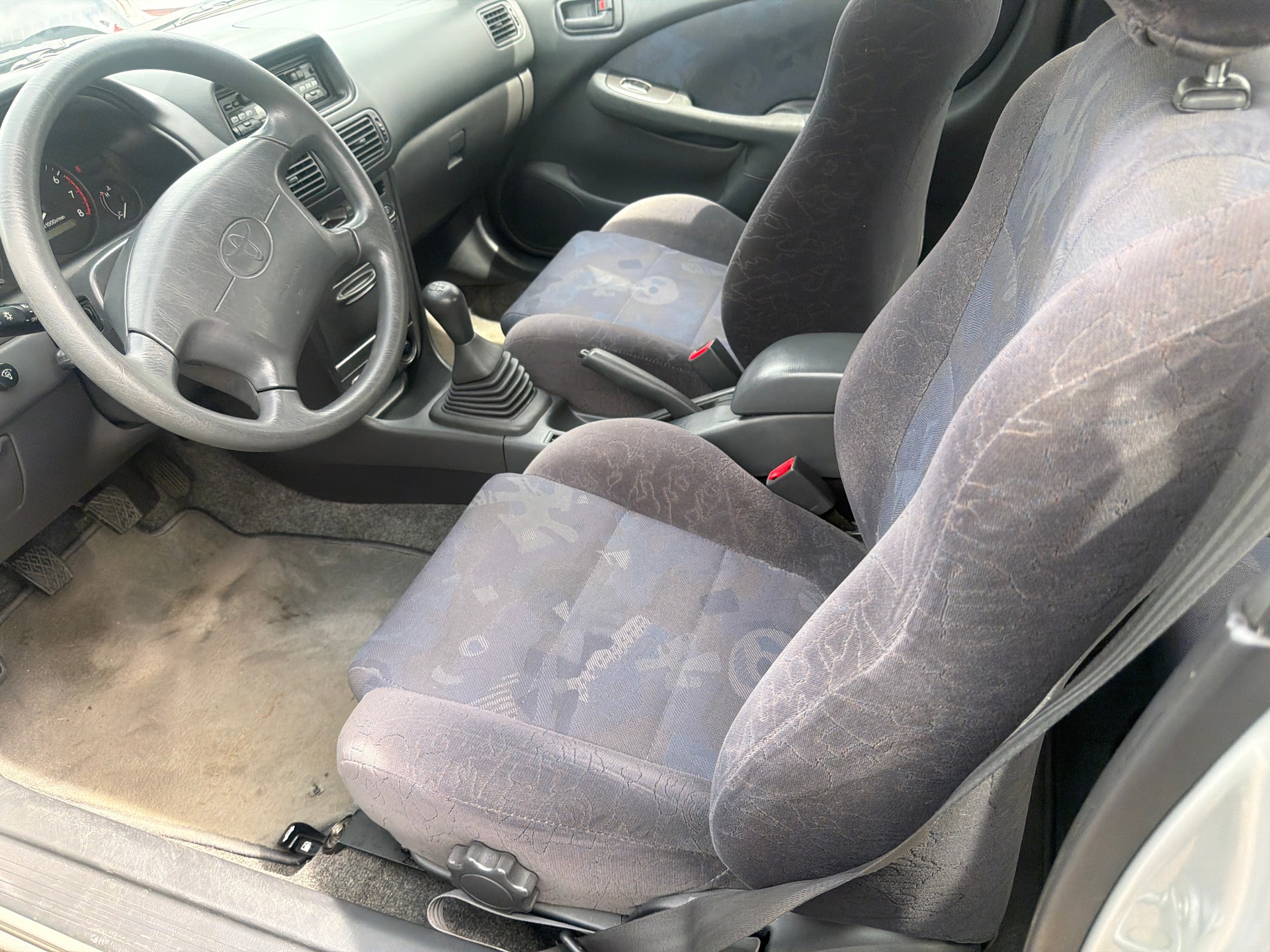 TOYOTA Corolla 1.6 Linea Luna-image-6