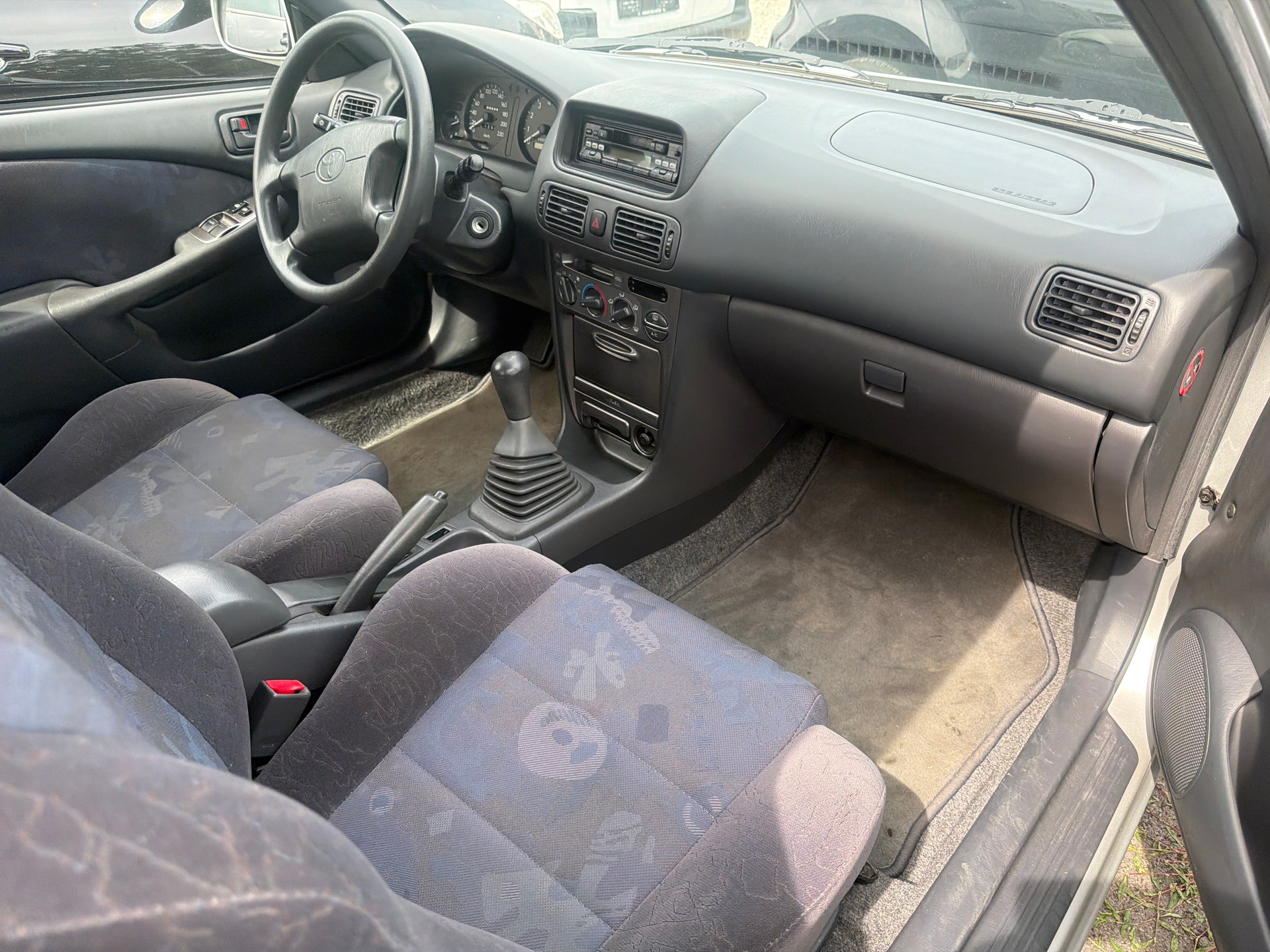 TOYOTA Corolla 1.6 Linea Luna-image-8