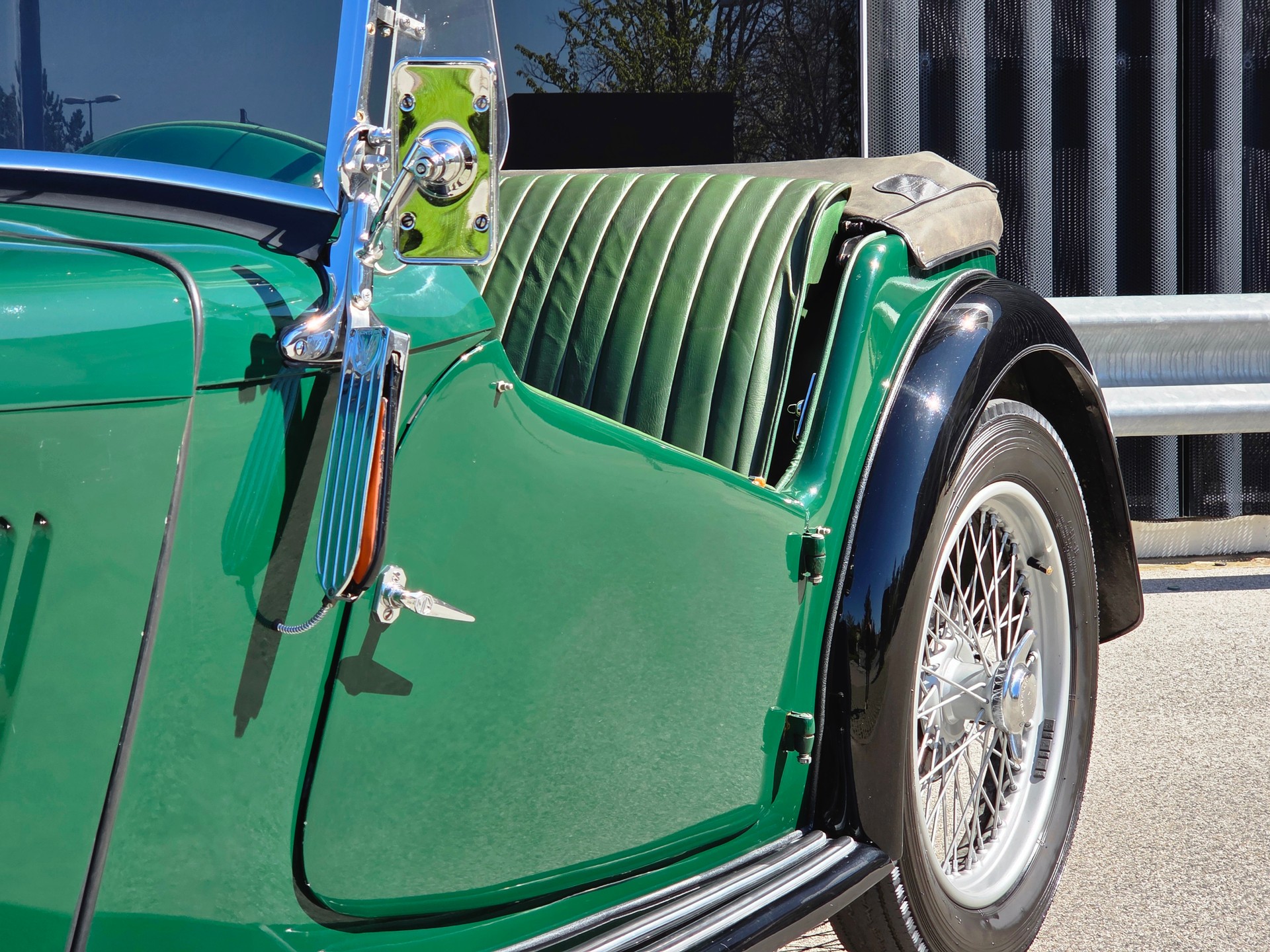 MG TC - configuration et état fantastiques - entièrement restaurée - service et expertise du jour.-image-9