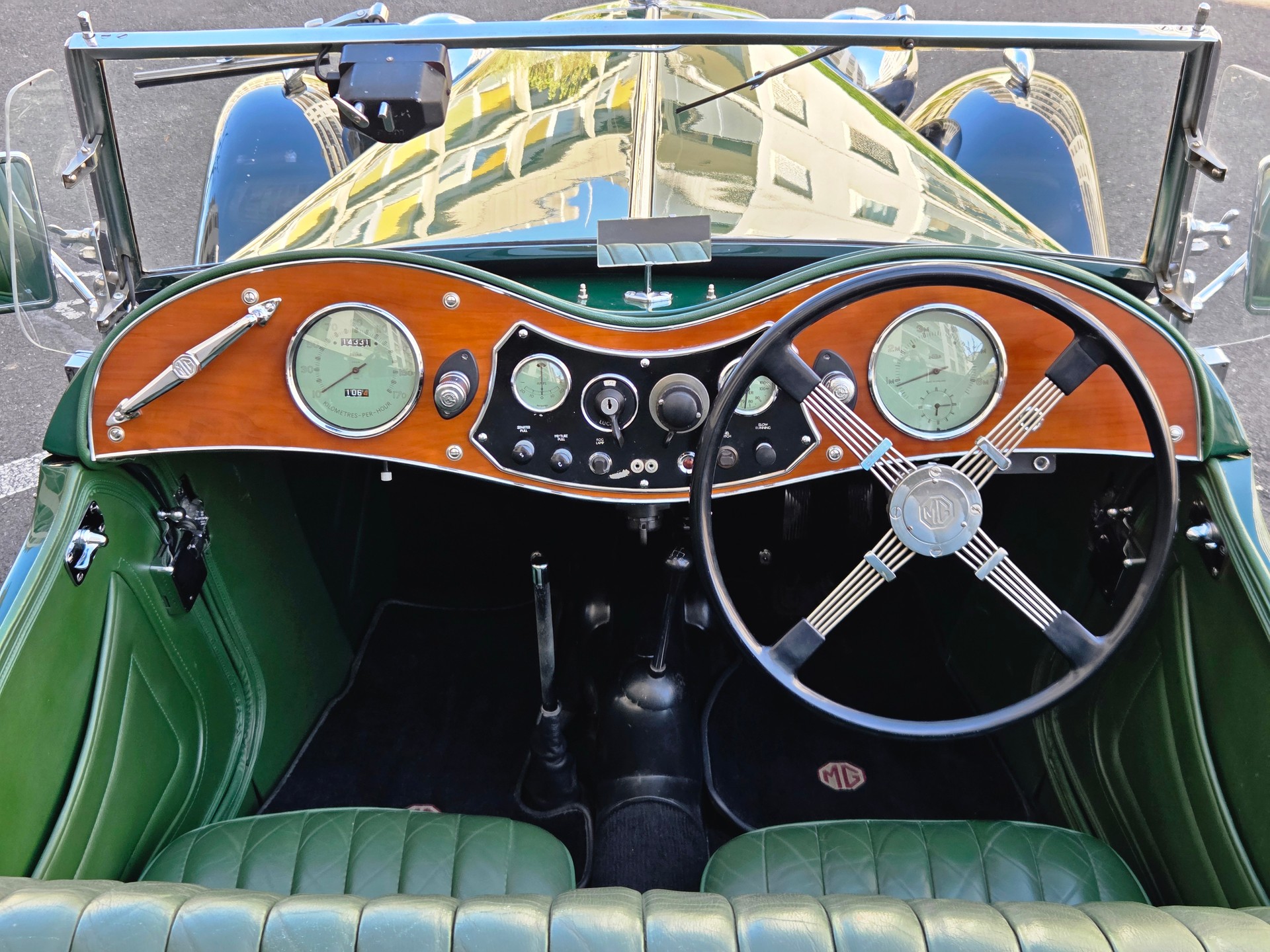 MG TC - configuration et état fantastiques - entièrement restaurée - service et expertise du jour.-image-14