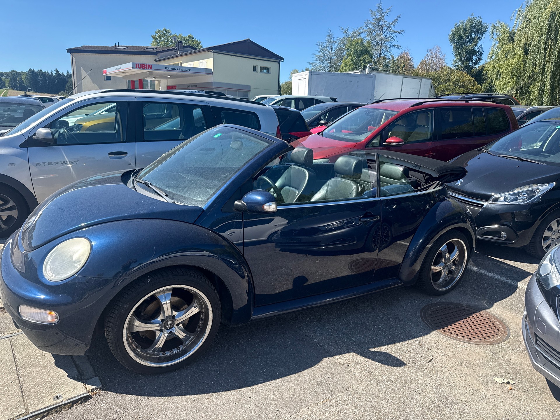 VW Beetle 1.9 TDI-image-11