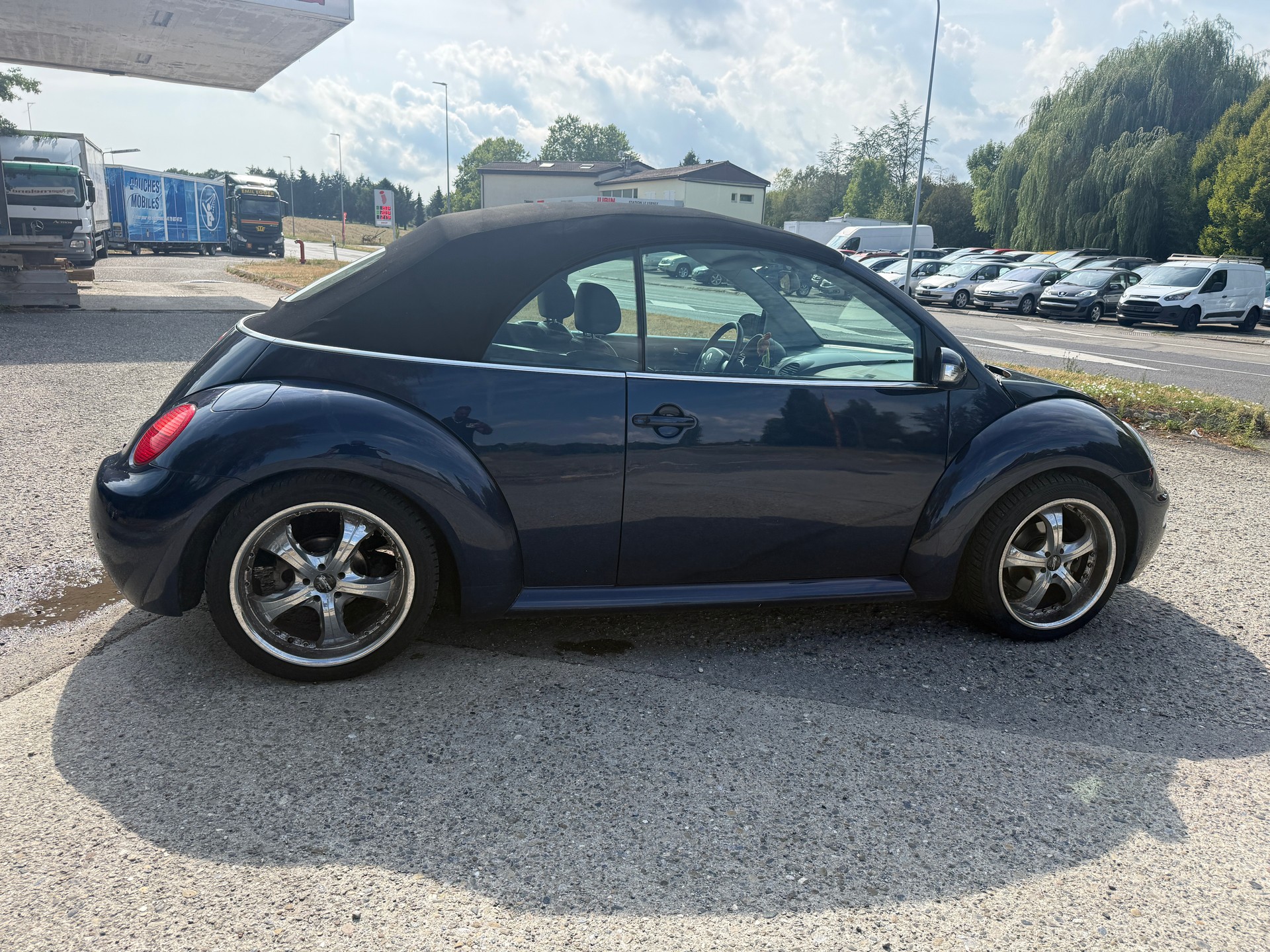 VW Beetle 1.9 TDI-image-7