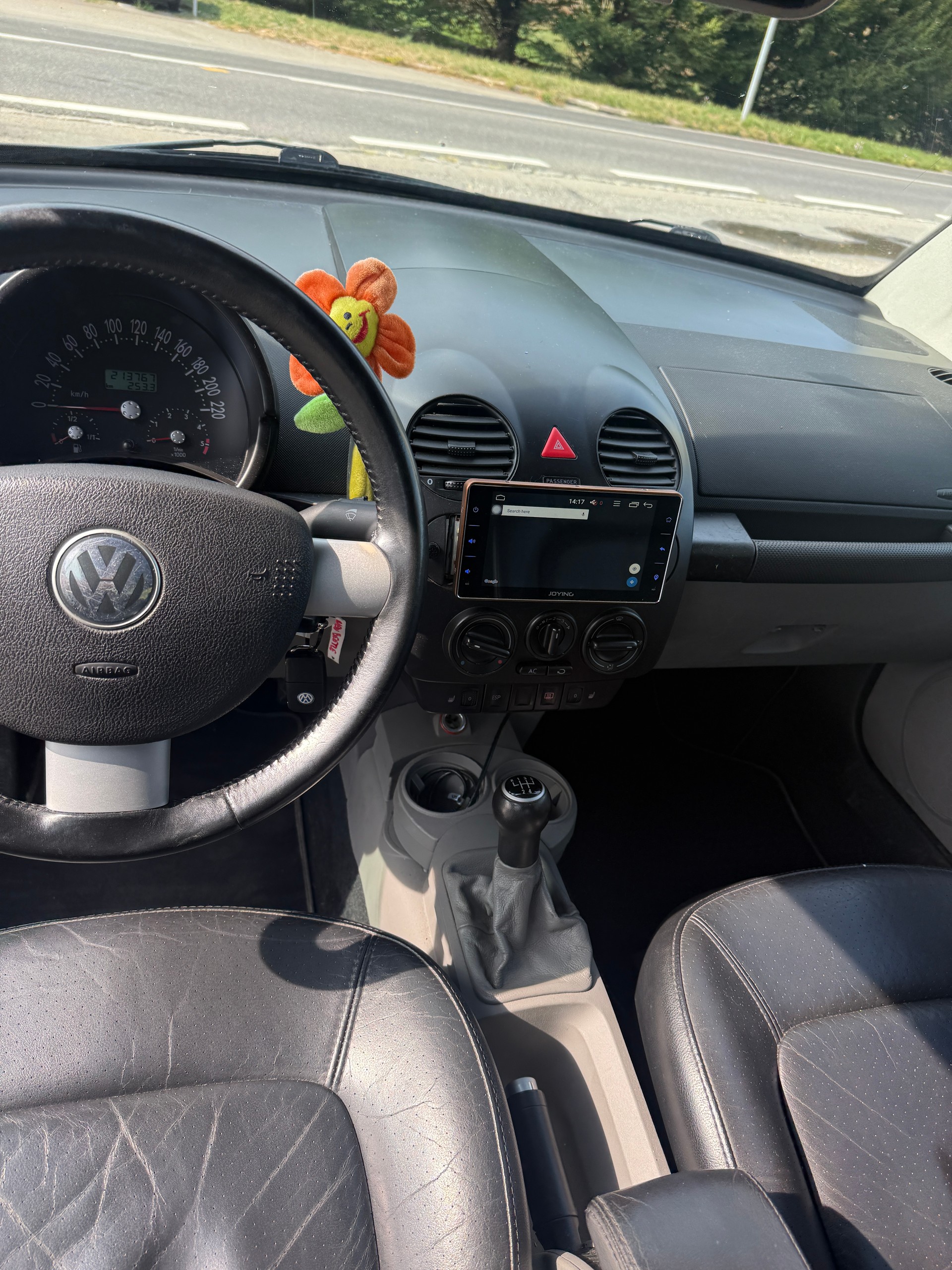 VW Beetle 1.9 TDI-image-9