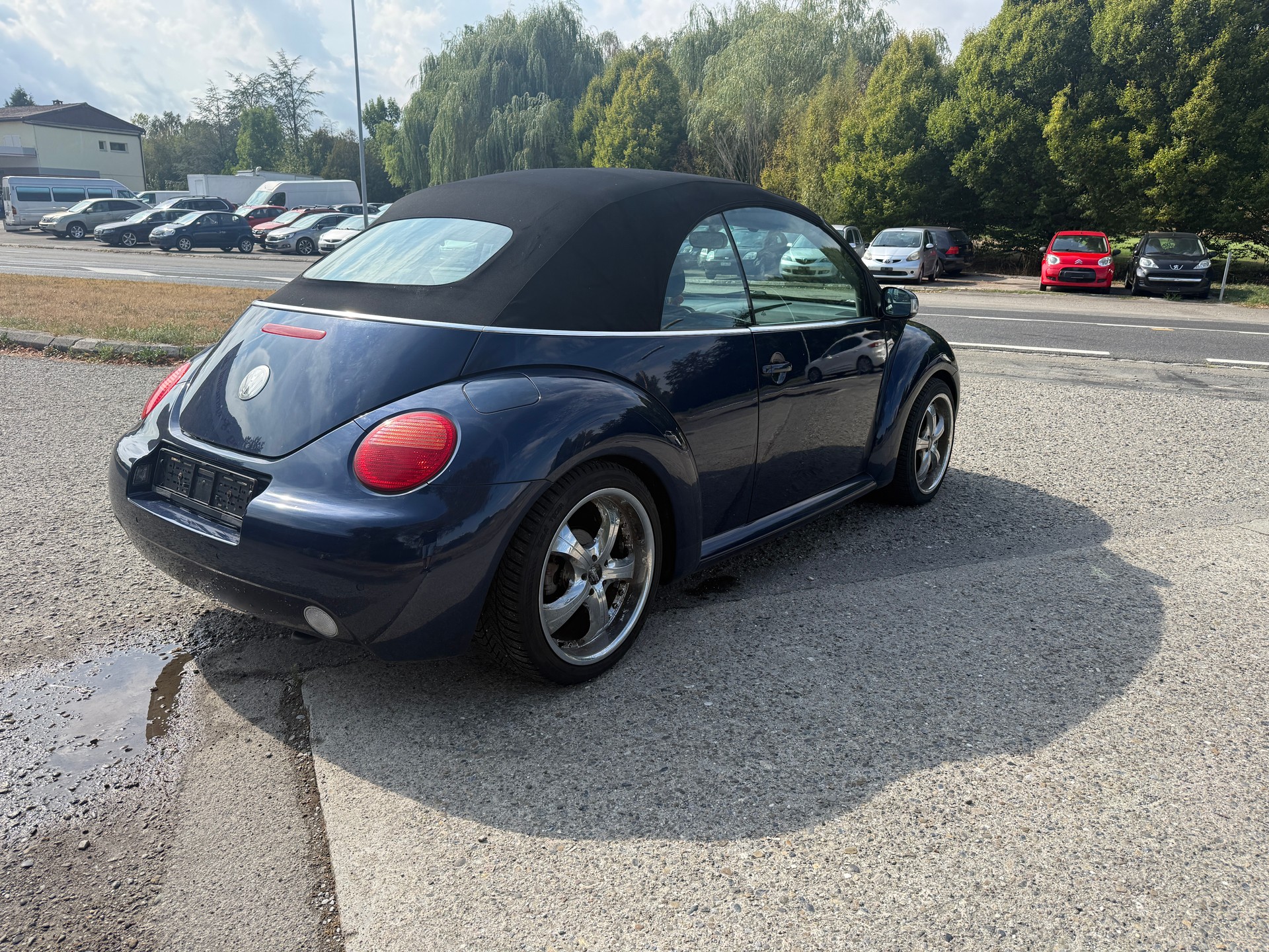 VW Beetle 1.9 TDI-image-4