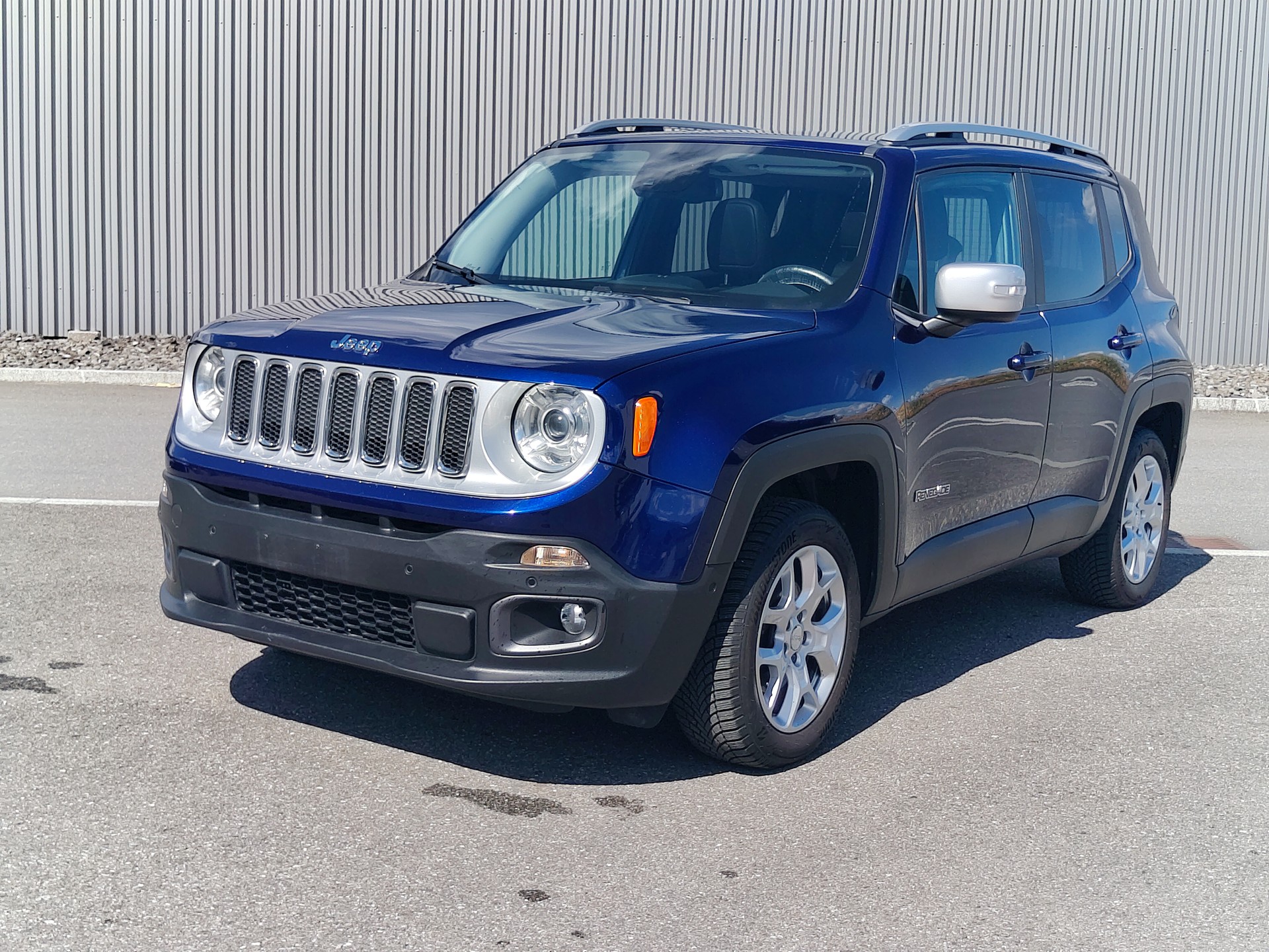 JEEP Renegade 1.4 Turbo Freedom AWD-image-1