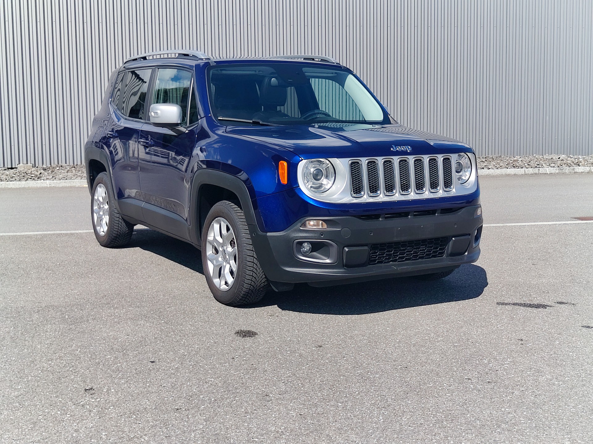 JEEP Renegade 1.4 Turbo Freedom AWD-image-0