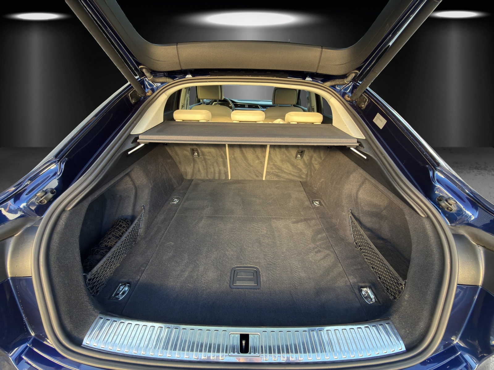 AUDI e-tron 55 Sportback S Line quattro-image-7