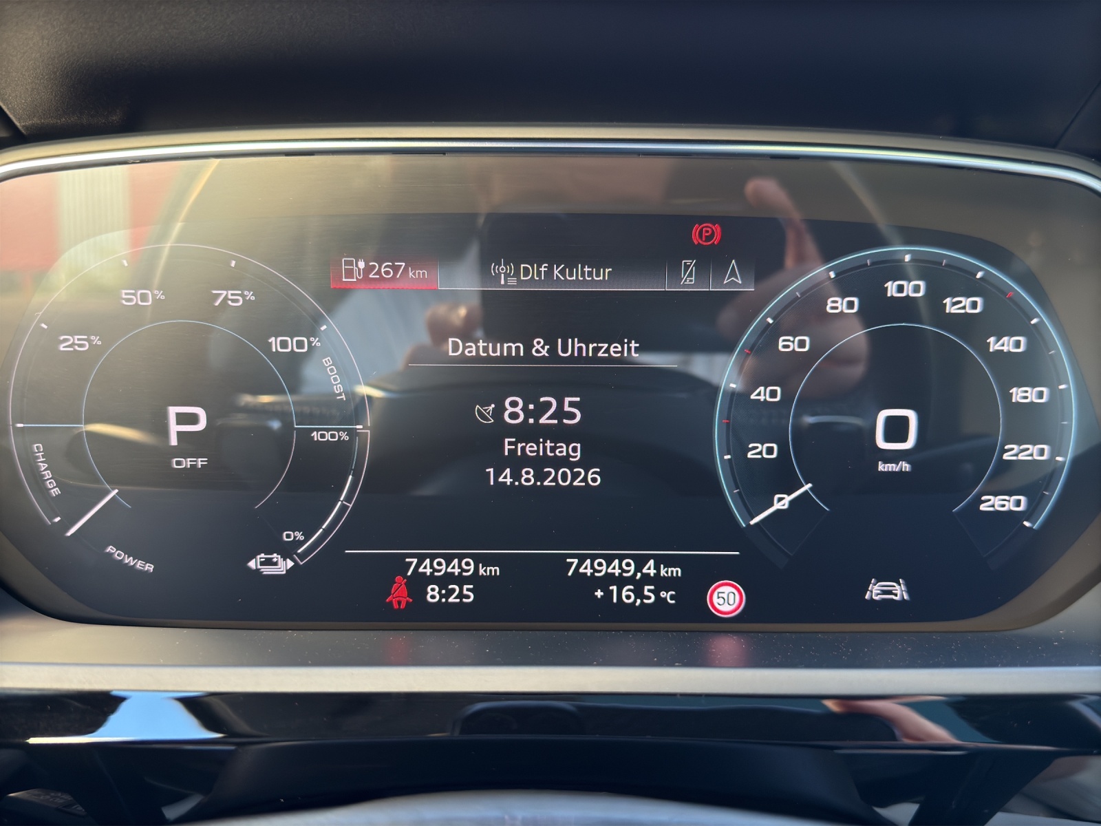 AUDI e-tron 55 Sportback S Line quattro-image-13