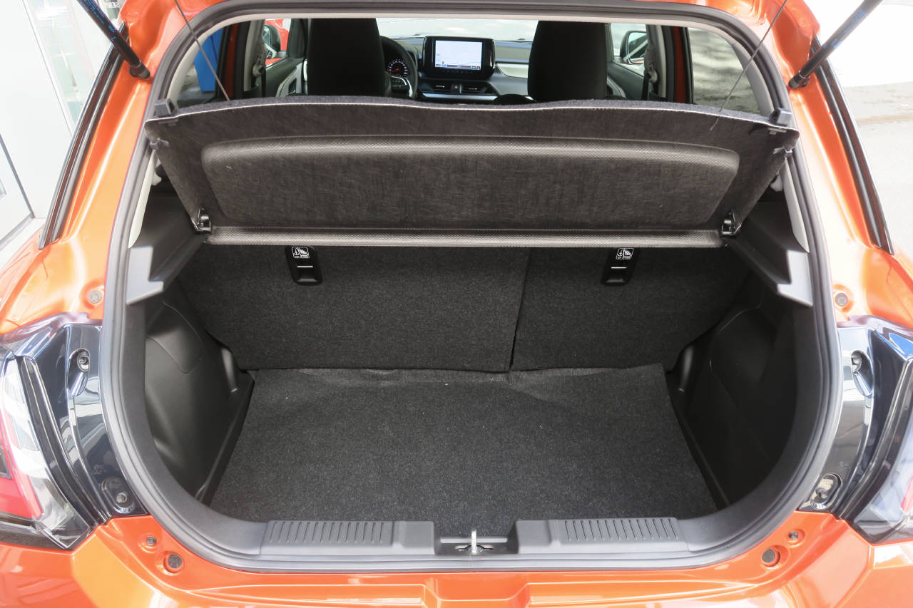 SUZUKI Swift 1.2 Piz Sulai Top Hybrid 4x4-image-14