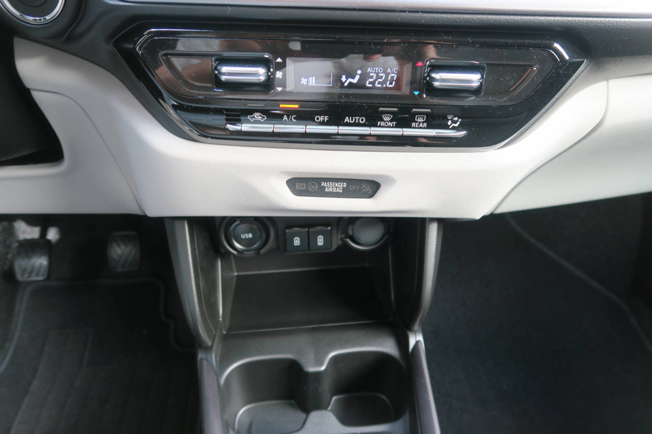 SUZUKI Swift 1.2 Piz Sulai Top Hybrid 4x4-image-12