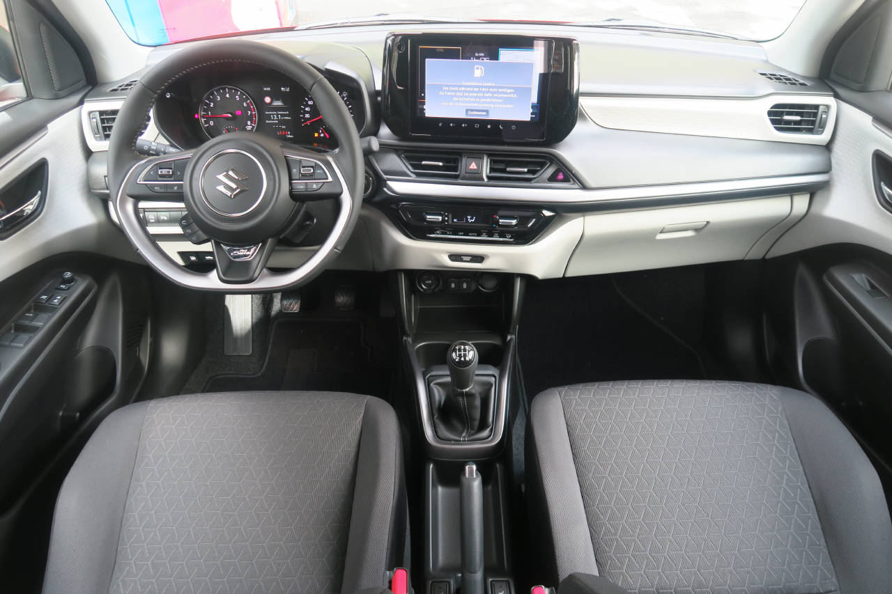 SUZUKI Swift 1.2 Piz Sulai Top Hybrid 4x4-image-4