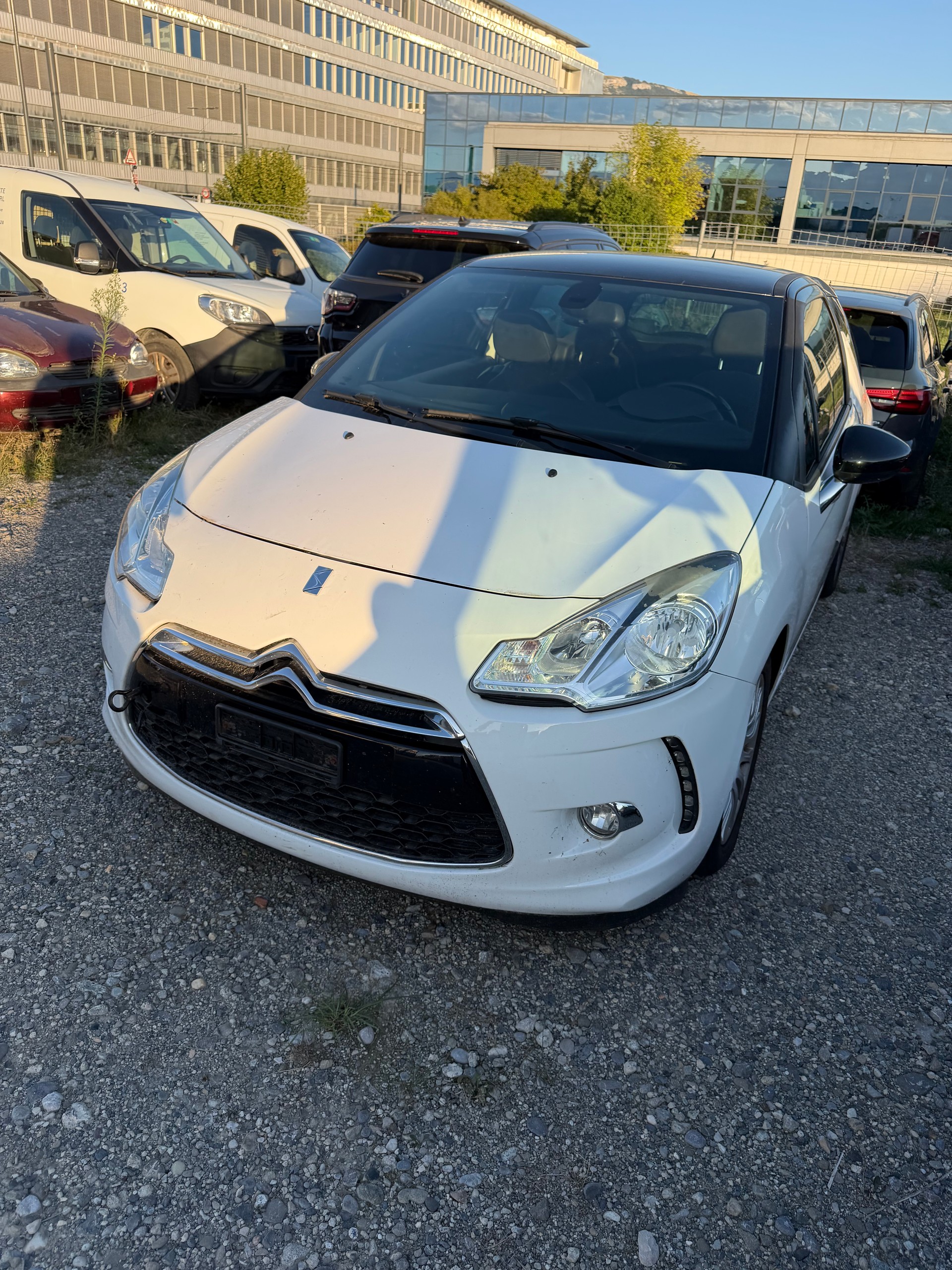 DS AUTOMOBILES DS3 1.6 THP Ultra Prestige-image-2