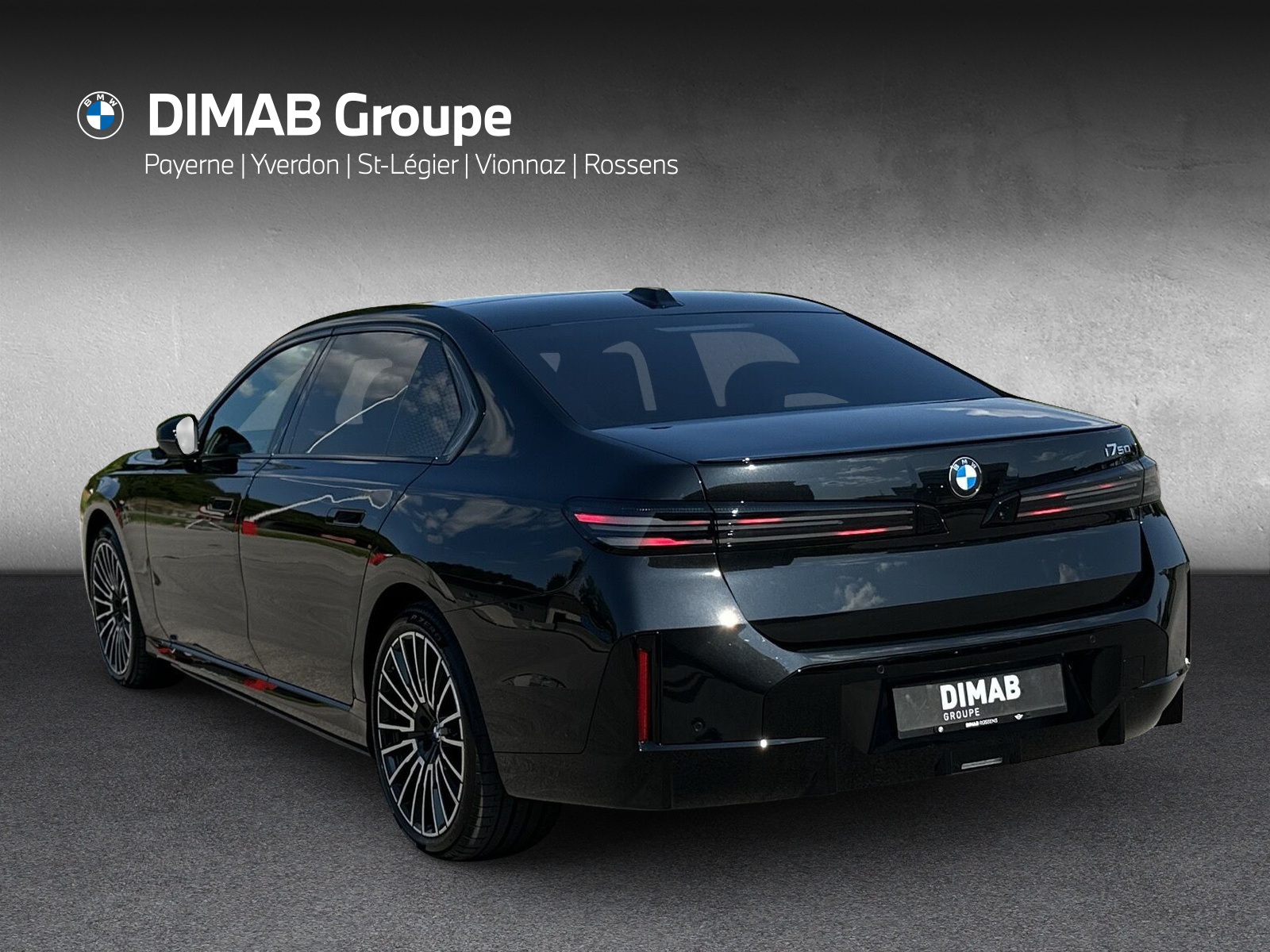BMW i7 xDrive 50 M Sport Pro-showroom-element-2