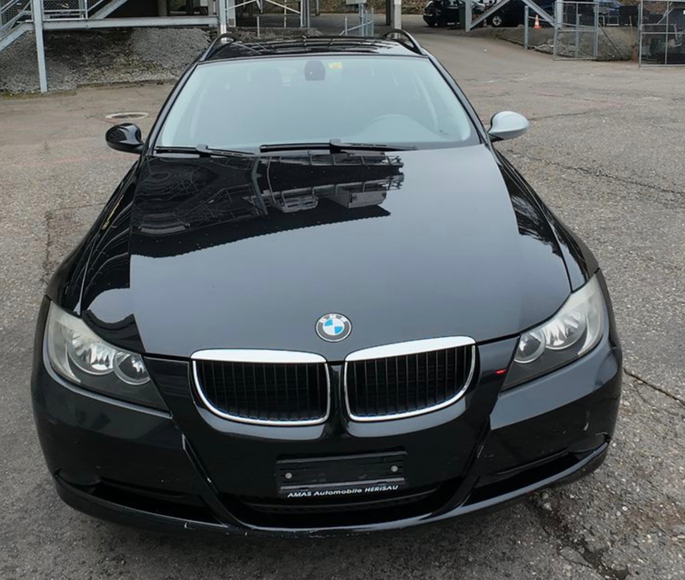 BMW 318i Touring Steptronic-image-0