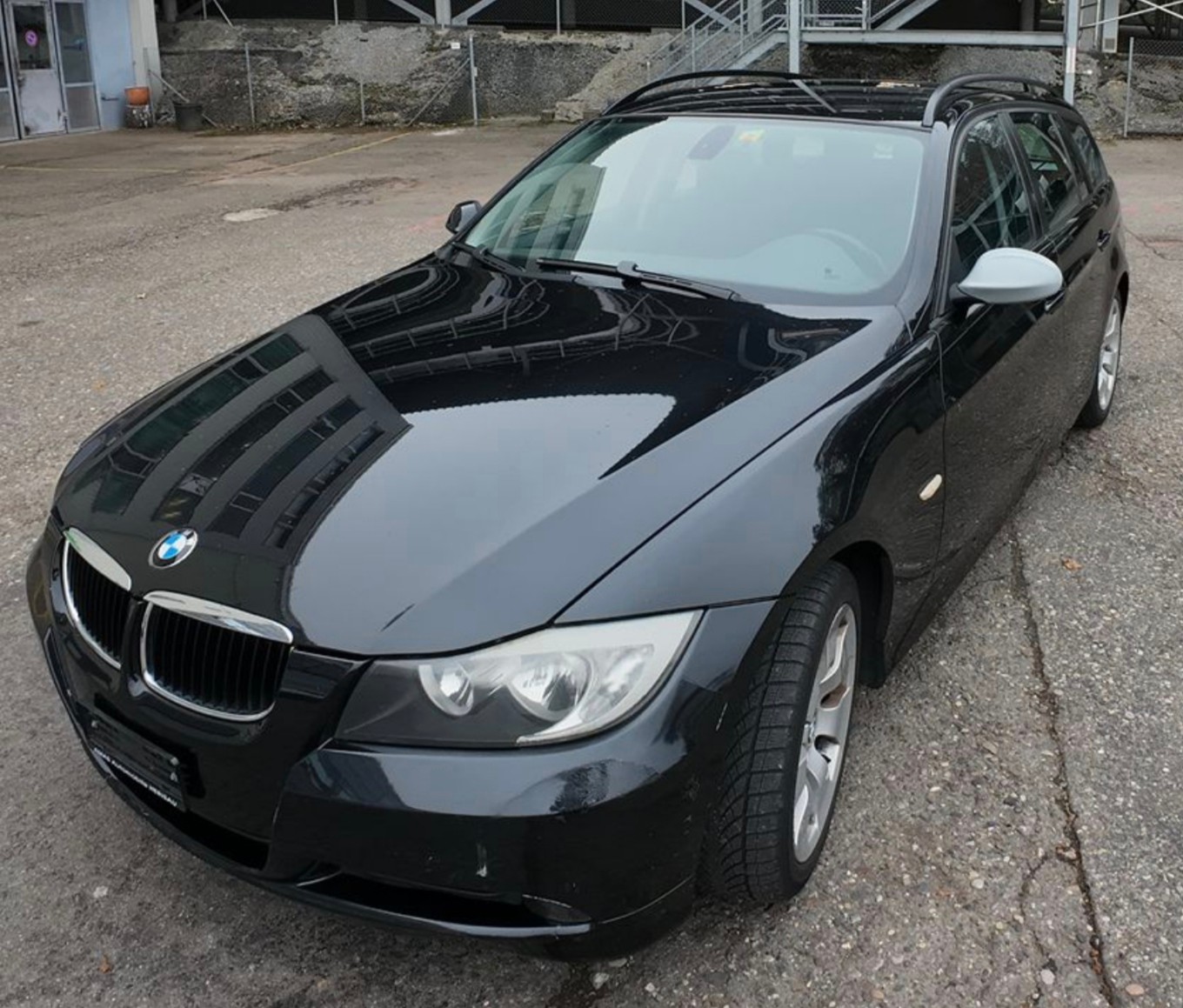 BMW 318i Touring Steptronic-image-1