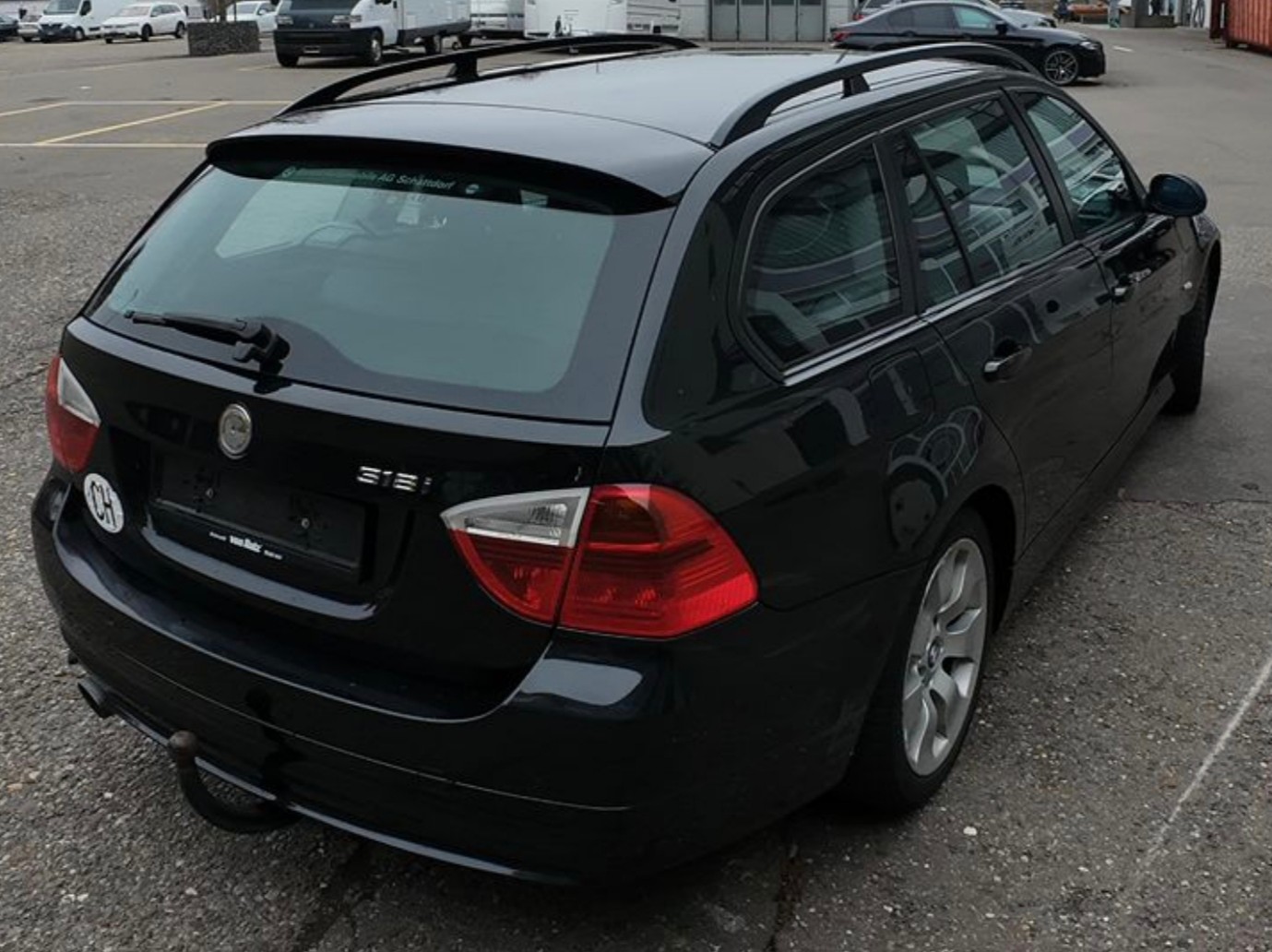 BMW 318i Touring Steptronic-image-4