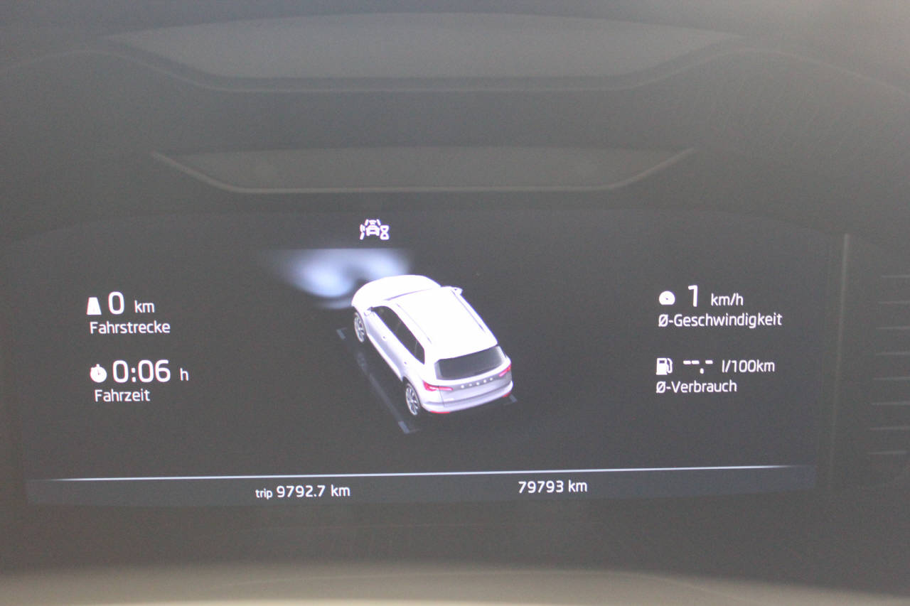 SKODA Karoq 2.0 TDI Selection 4x4 DSG-image-11