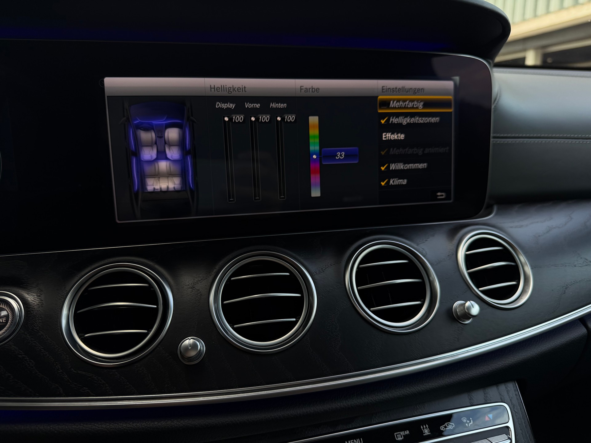 MERCEDES-BENZ E 53 AMG 4Matic 9G-Tronic-image-18