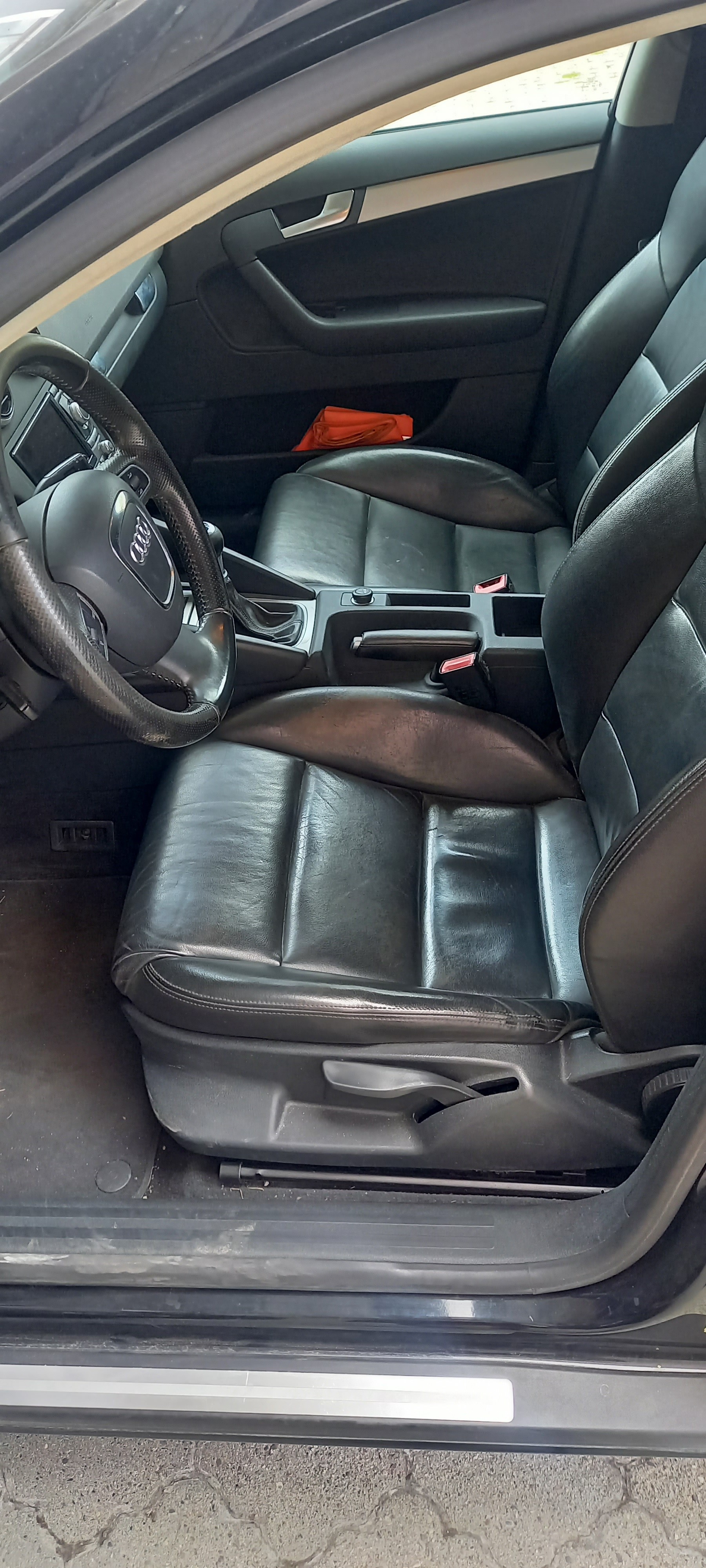 AUDI 2.0 16V T FSI Ambiente-image-4
