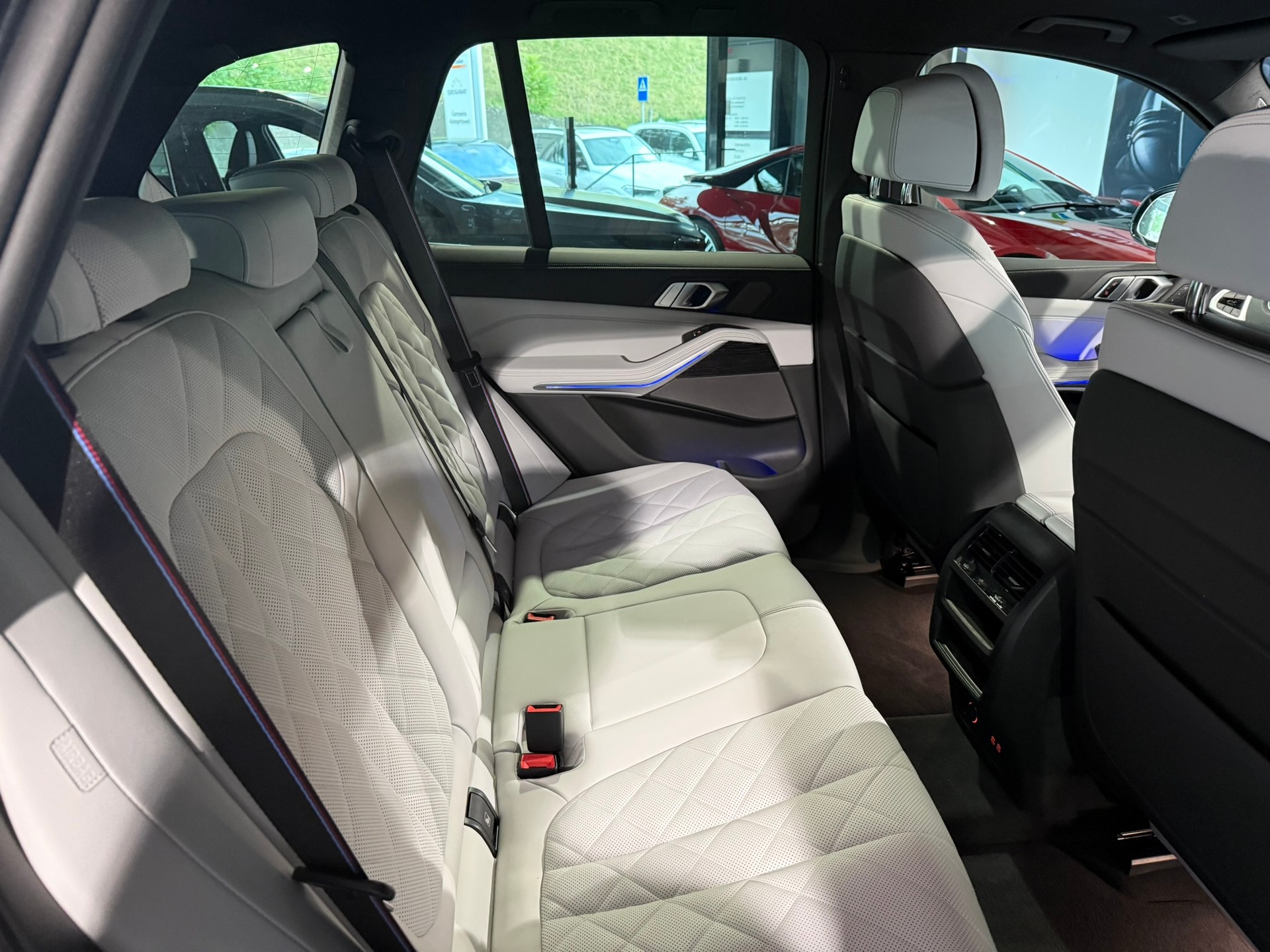 BMW X5 xDrive 48V 30d M Sport Pro Steptronic-image-14
