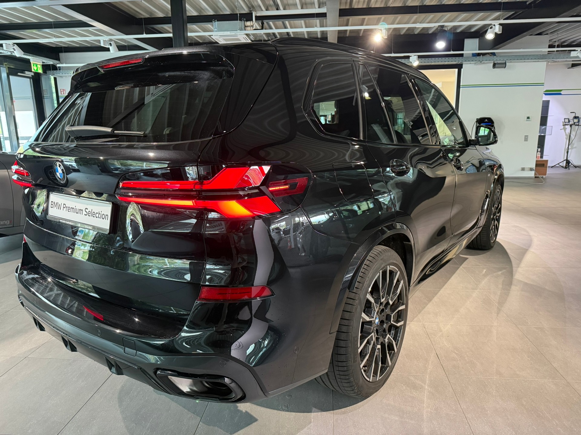 BMW X5 xDrive 48V 30d M Sport Pro Steptronic-image-4