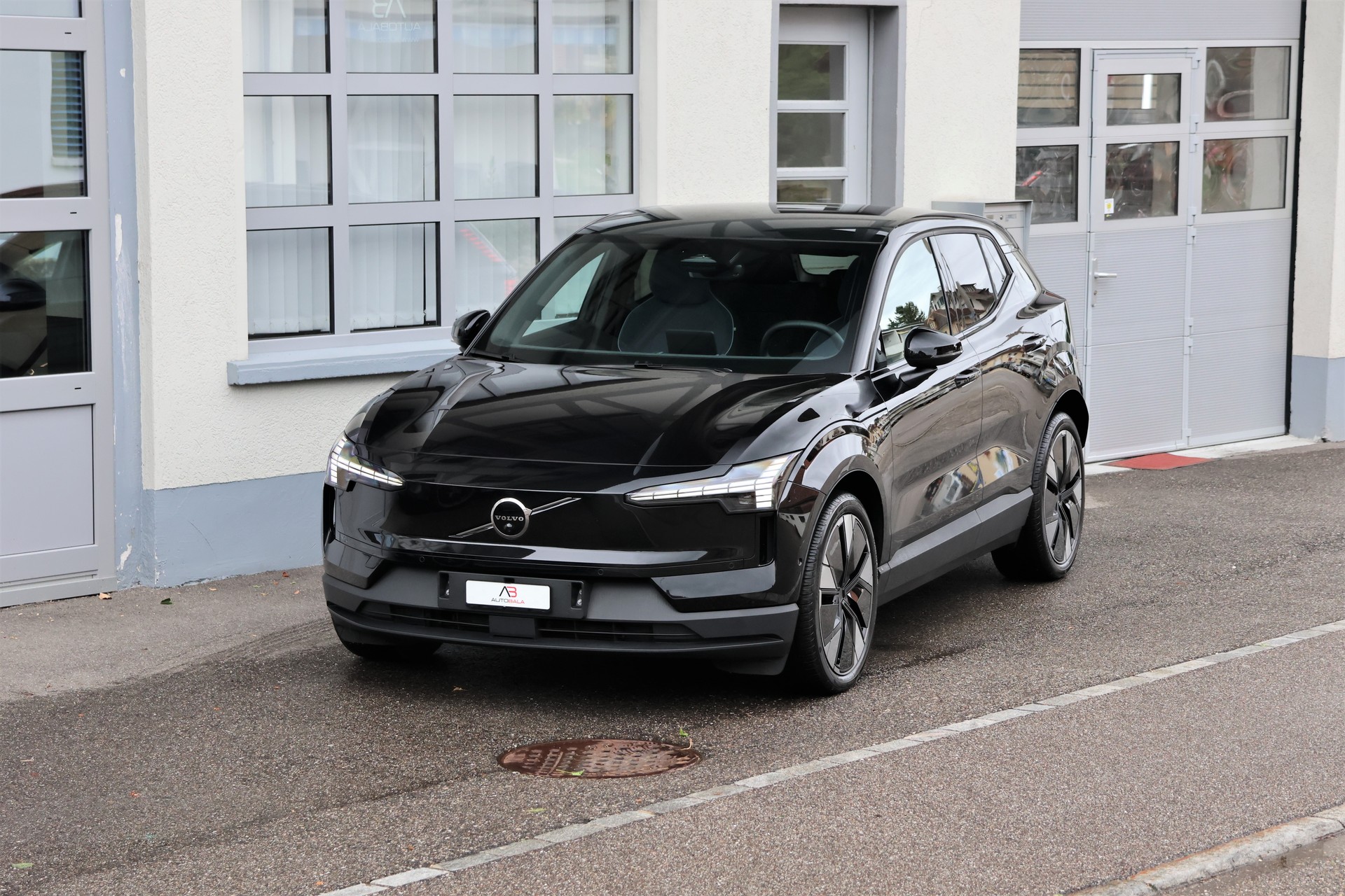 VOLVO EX30 E60 69kWh Twin Ultra Performance AWD (CH)